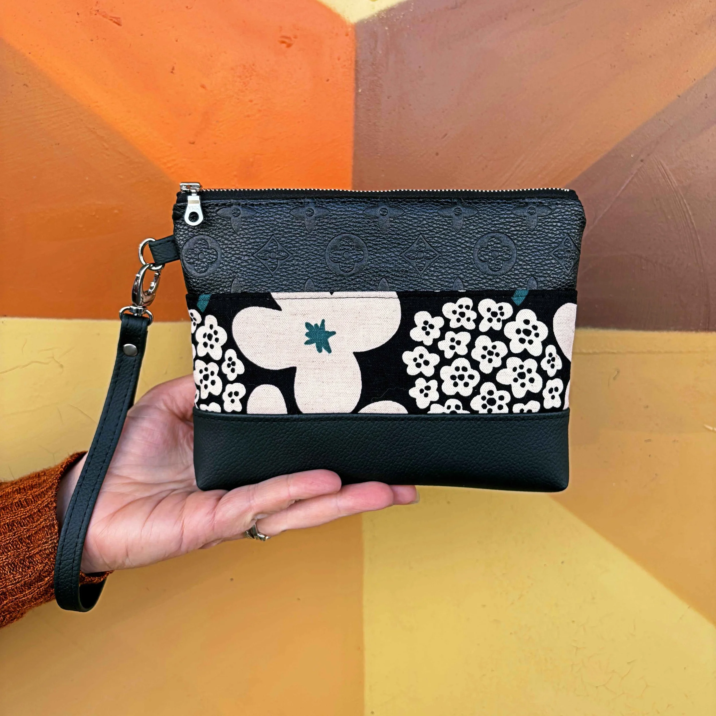 Night Flower - Deenie Wristlet