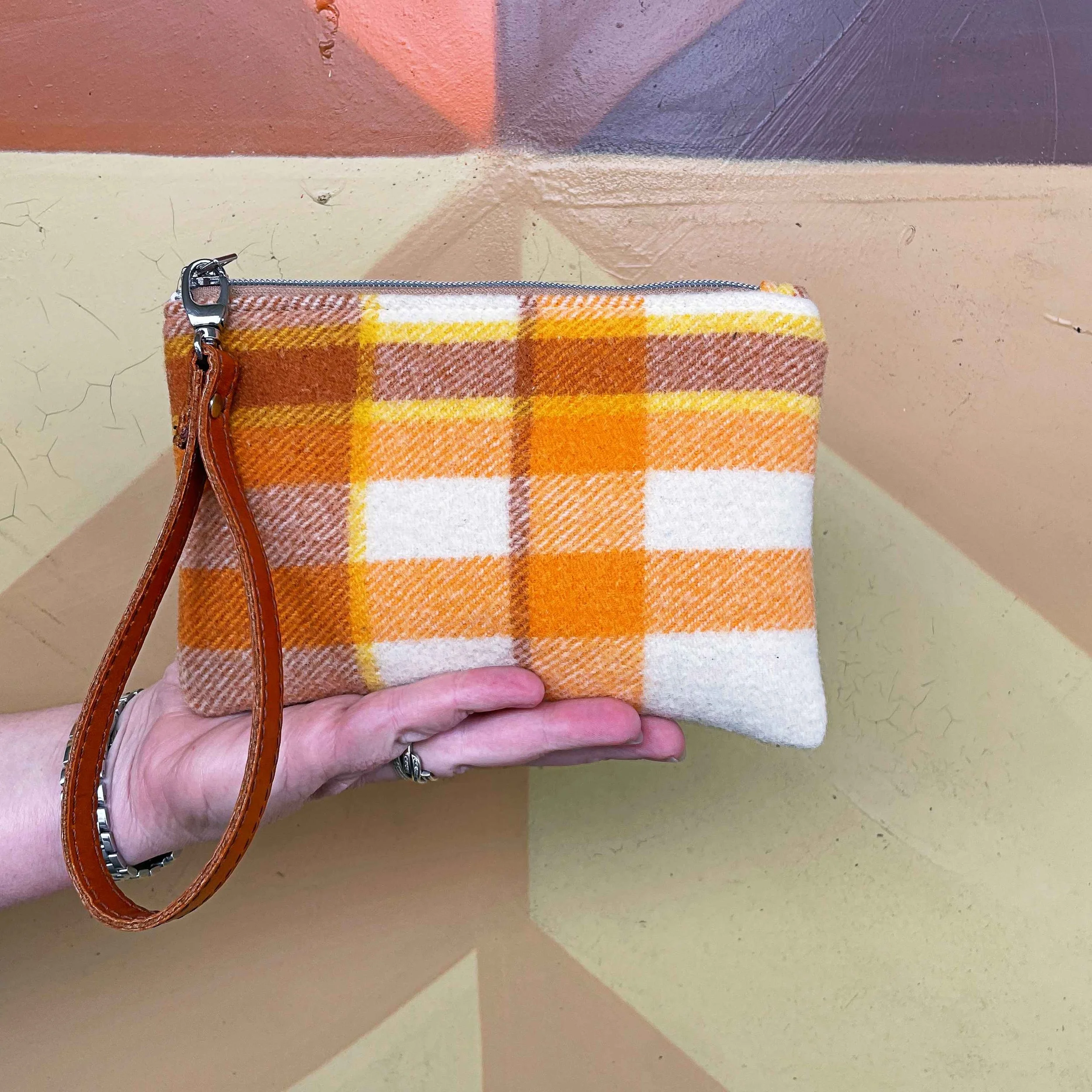 Woollen - Wristlet