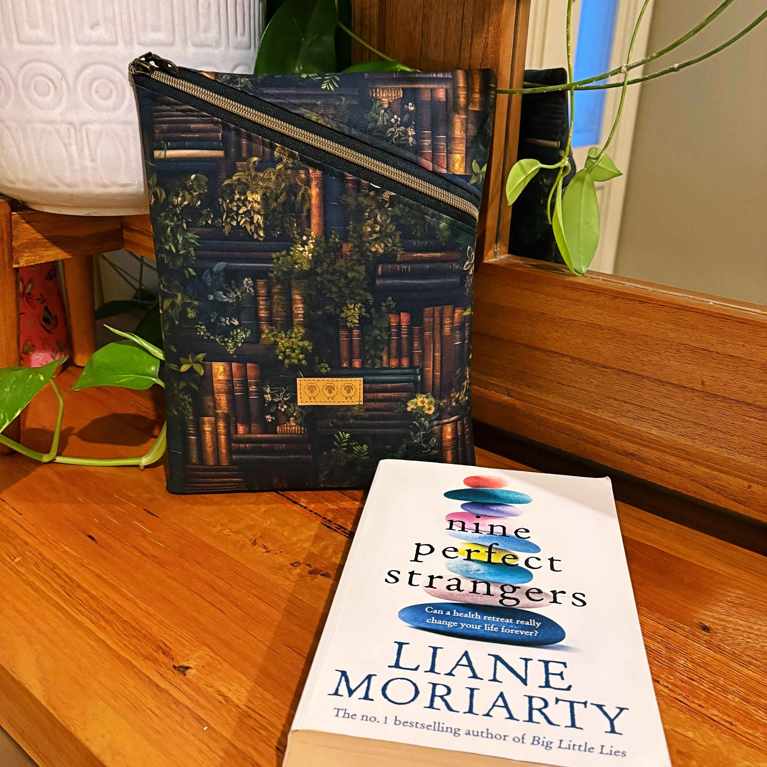 Bookish - Book Sleeve