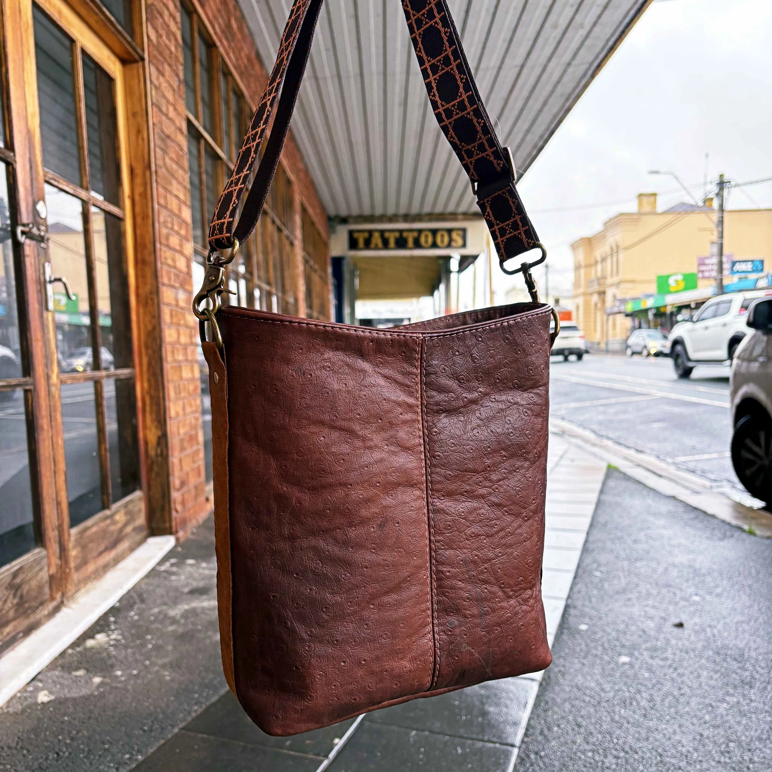Rugged Brown Leather - Compass Bag