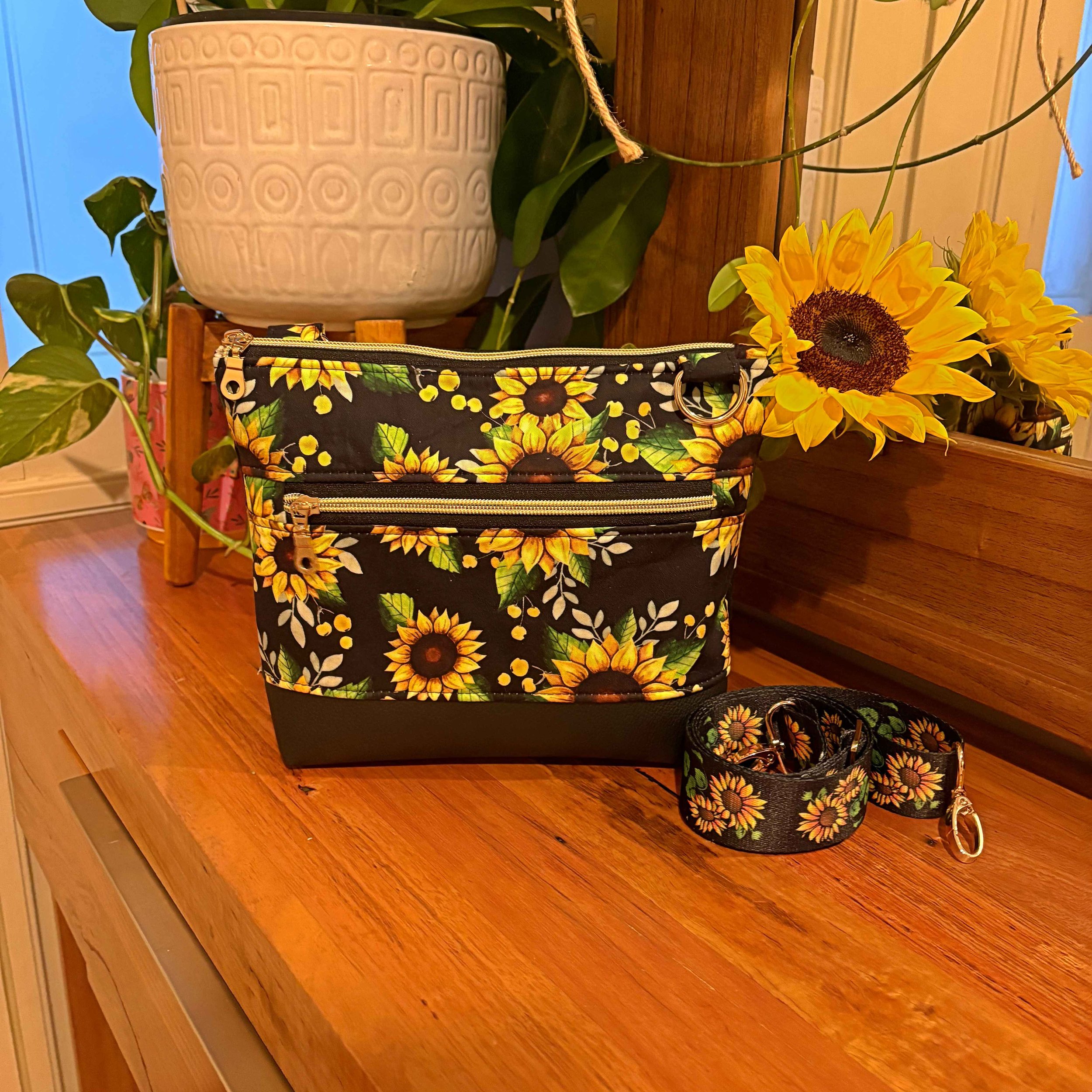 Retro Sunflower - Koda Handbag