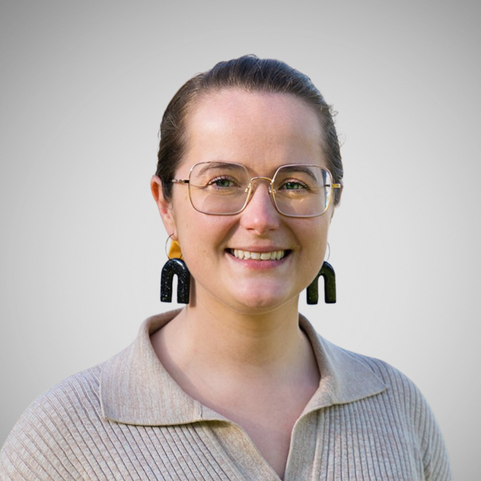 Ella Winnall, Associate