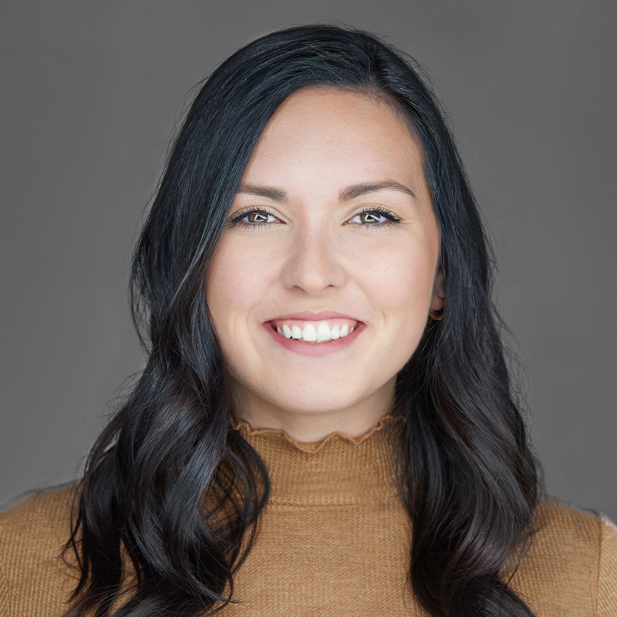 alisahamphotography:headshot.jpg