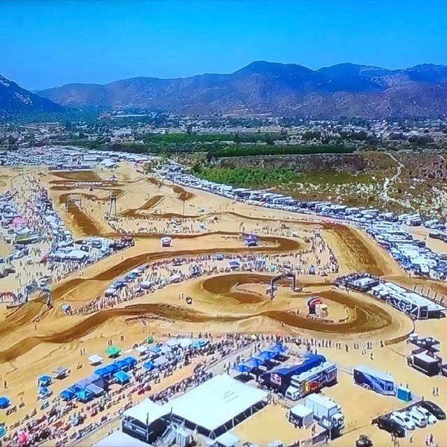 5/6/21: @foxraceway is open today for registered racers for the @lorettalynnmx Southwest Regional Championship. #foxraceway #foxracing