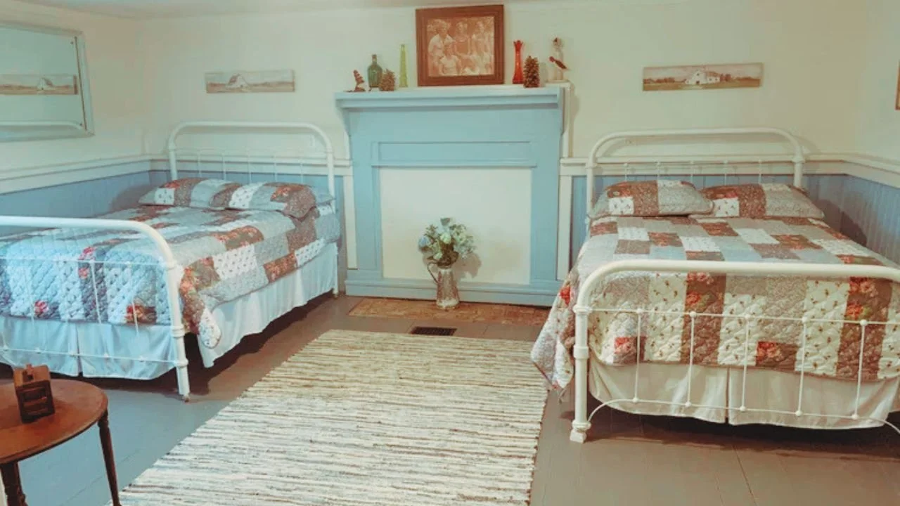 Farmhouse.jpg