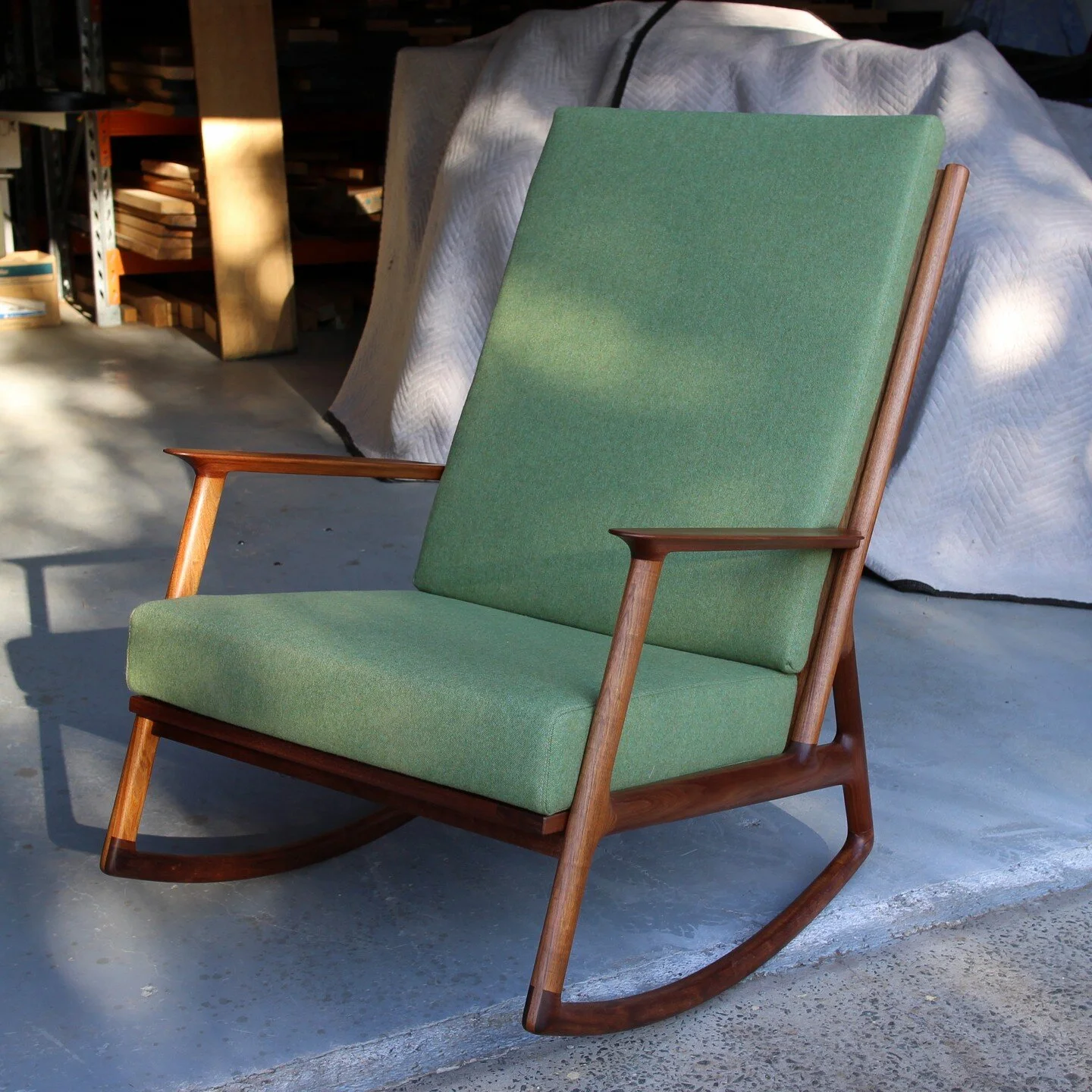 Rocking Chair in Tasmanian Blackwood.

Upholstery by @rematerialised 

Had a lot of fun drawing this chair up in @adskfusion360 before making it in the real world.

#furniture #furnituredesign #australianmade #furnituremaker #woodworking #tasmanianbl