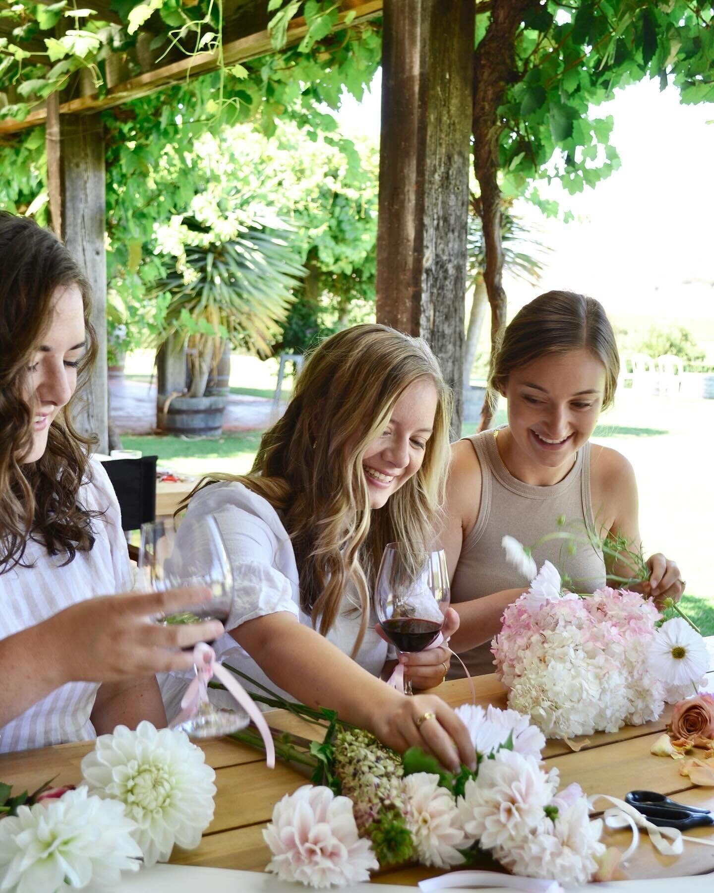 Do you love flowers and wine?🍷🌸🎀
International wedding florist, Kessia, founder of Flora &amp; Farfalla, is hosting a Petal &amp; Sip floral class at Kellermeister winery. You will learn tips and tricks to creating the perfect flower bouquet to ta