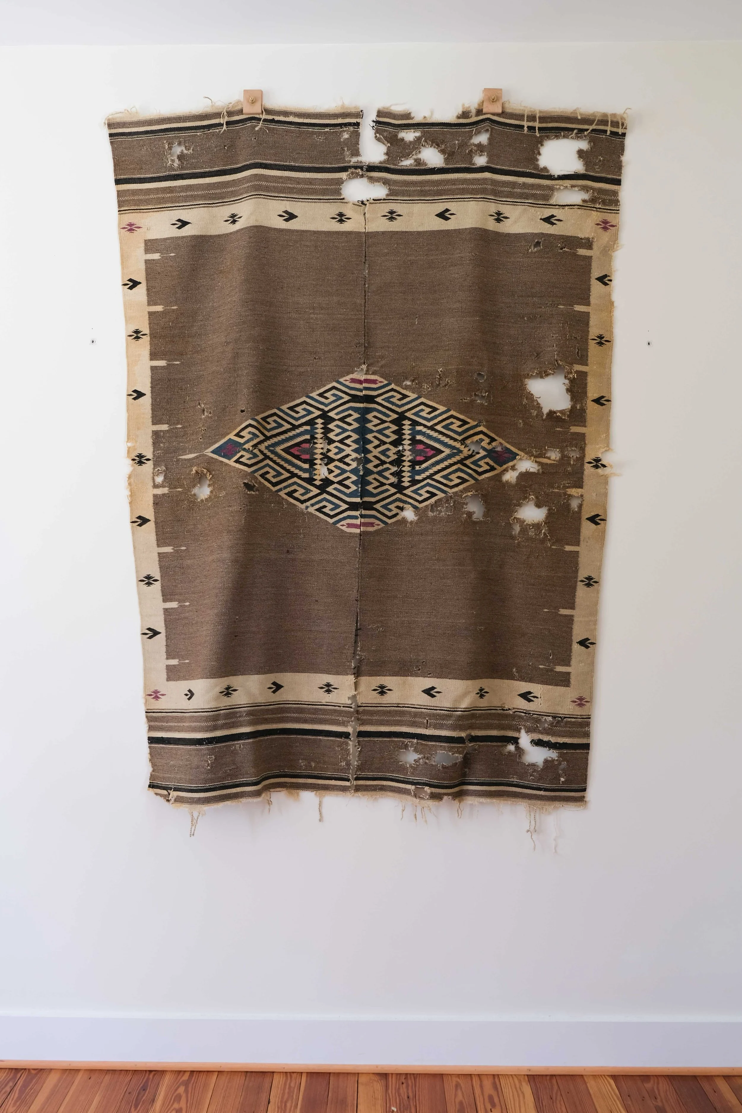 folkling-navajo-rugs.jpg