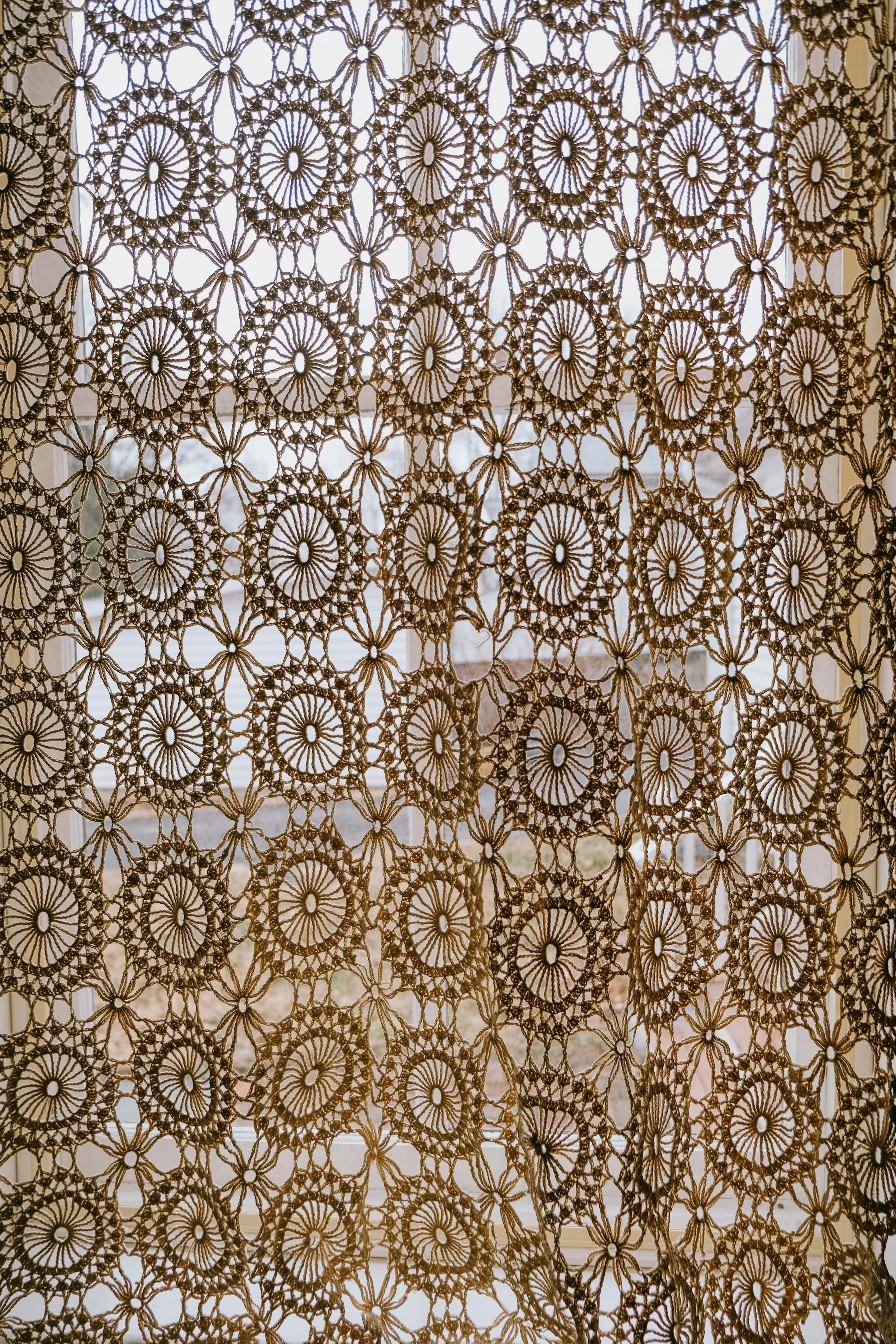 folkling-crochet-curtain-9.jpg