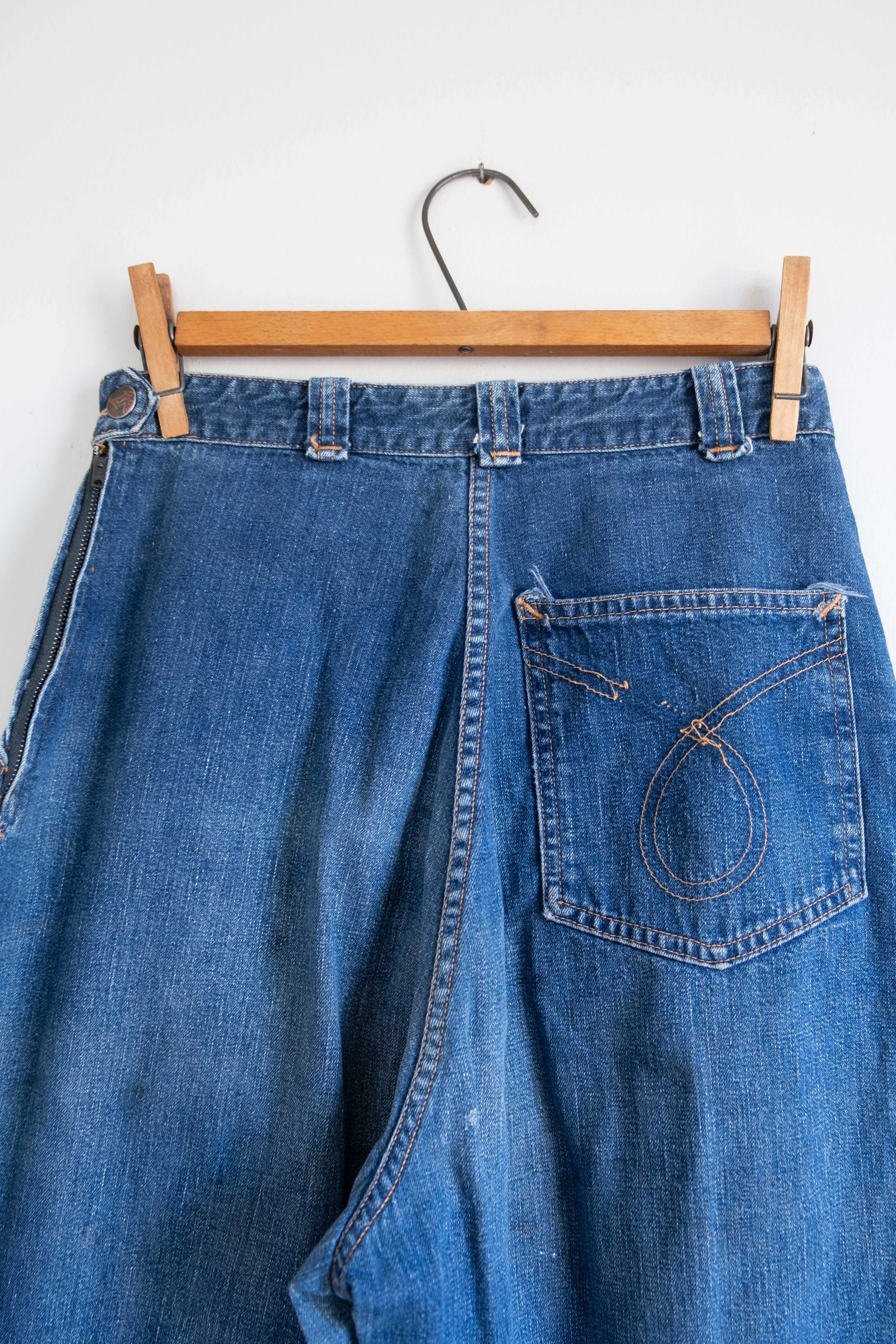 folkling-october-clothes-4-19.jpg