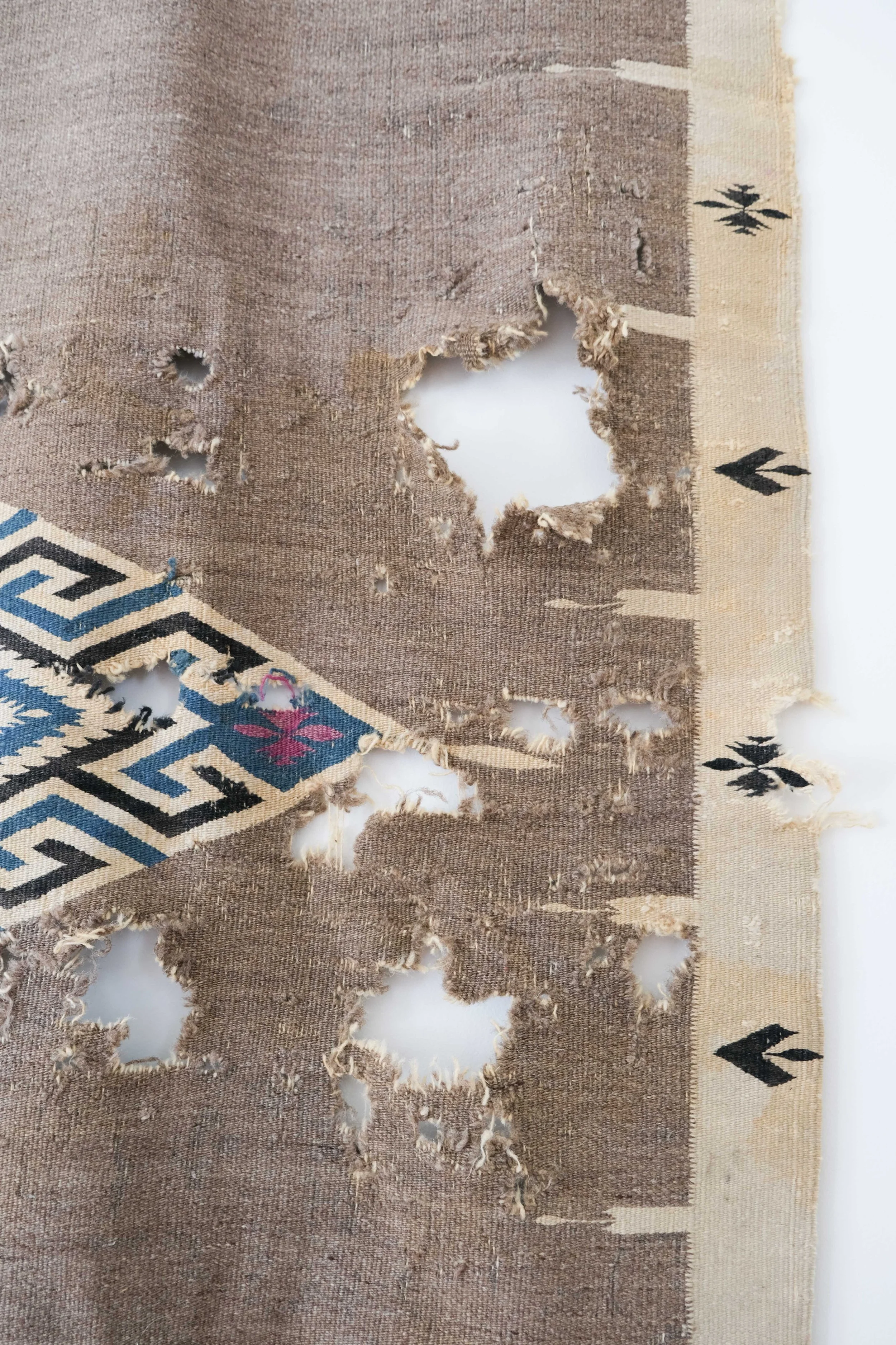 folkling-navajo-rugs-4.jpg