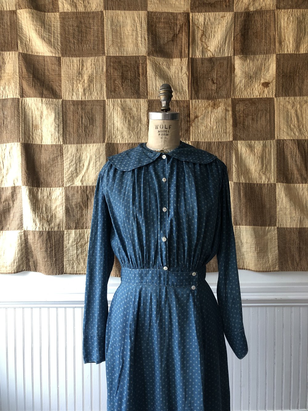 1900s Blue Calico Dress — F O L K L I N G 1900s Blue Calico Dress — F O L K L I N G