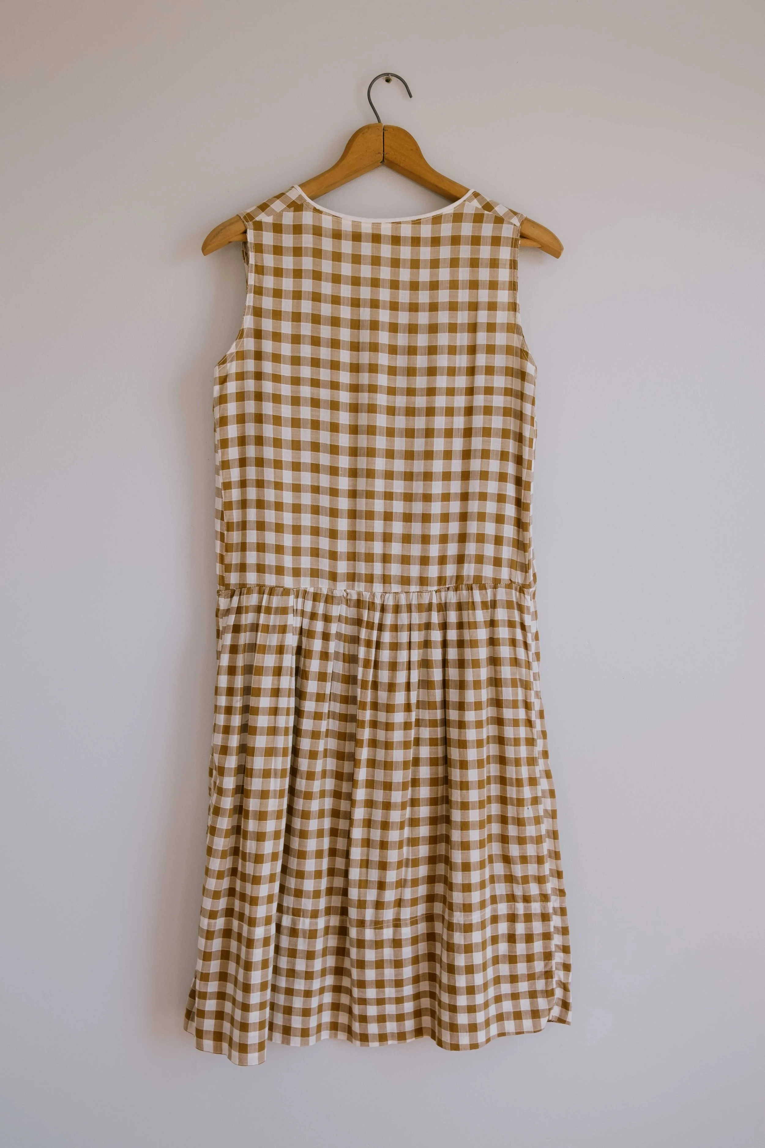 folkling-april-clothes-47.jpg