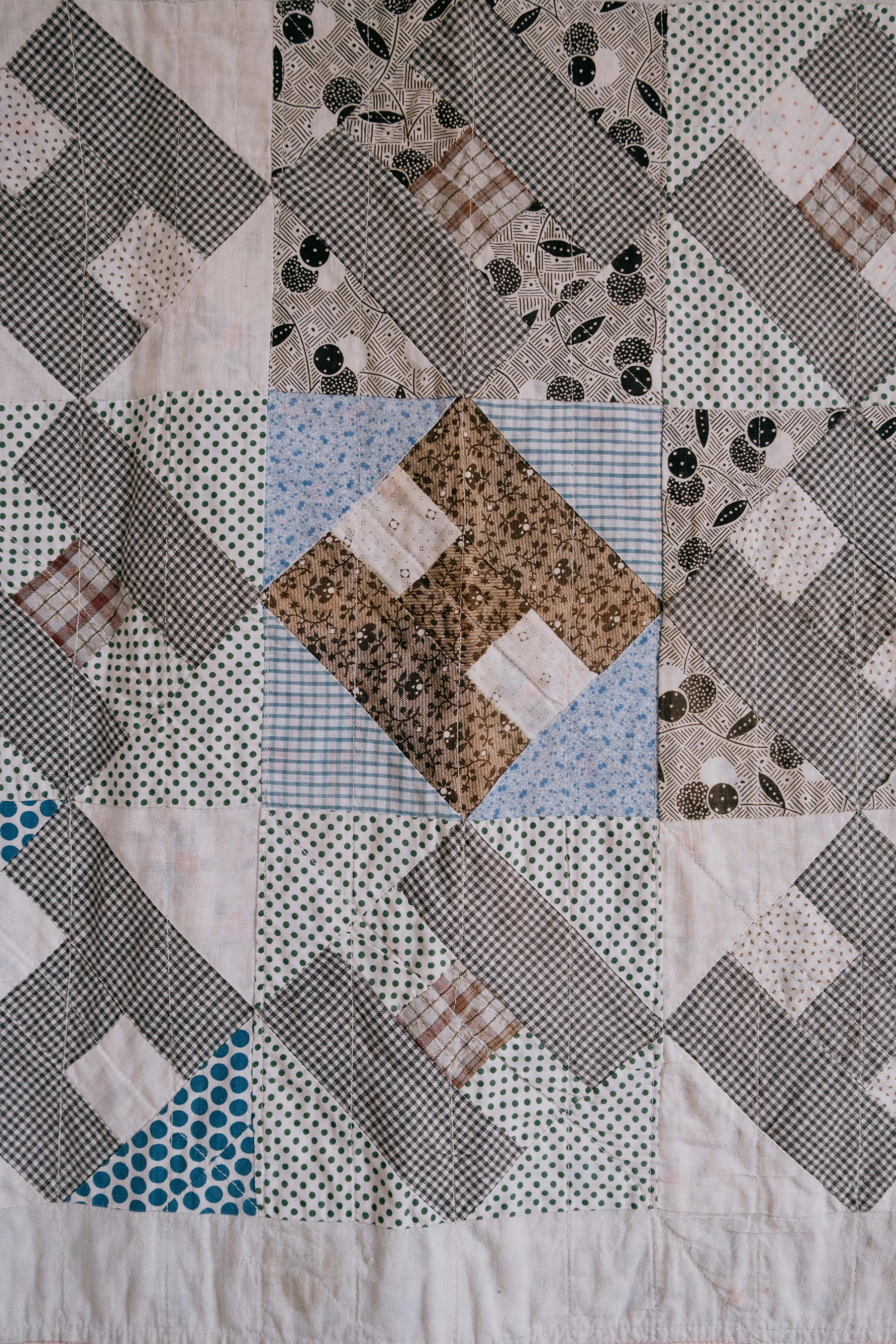 folkling-crib-quilts-138.jpg