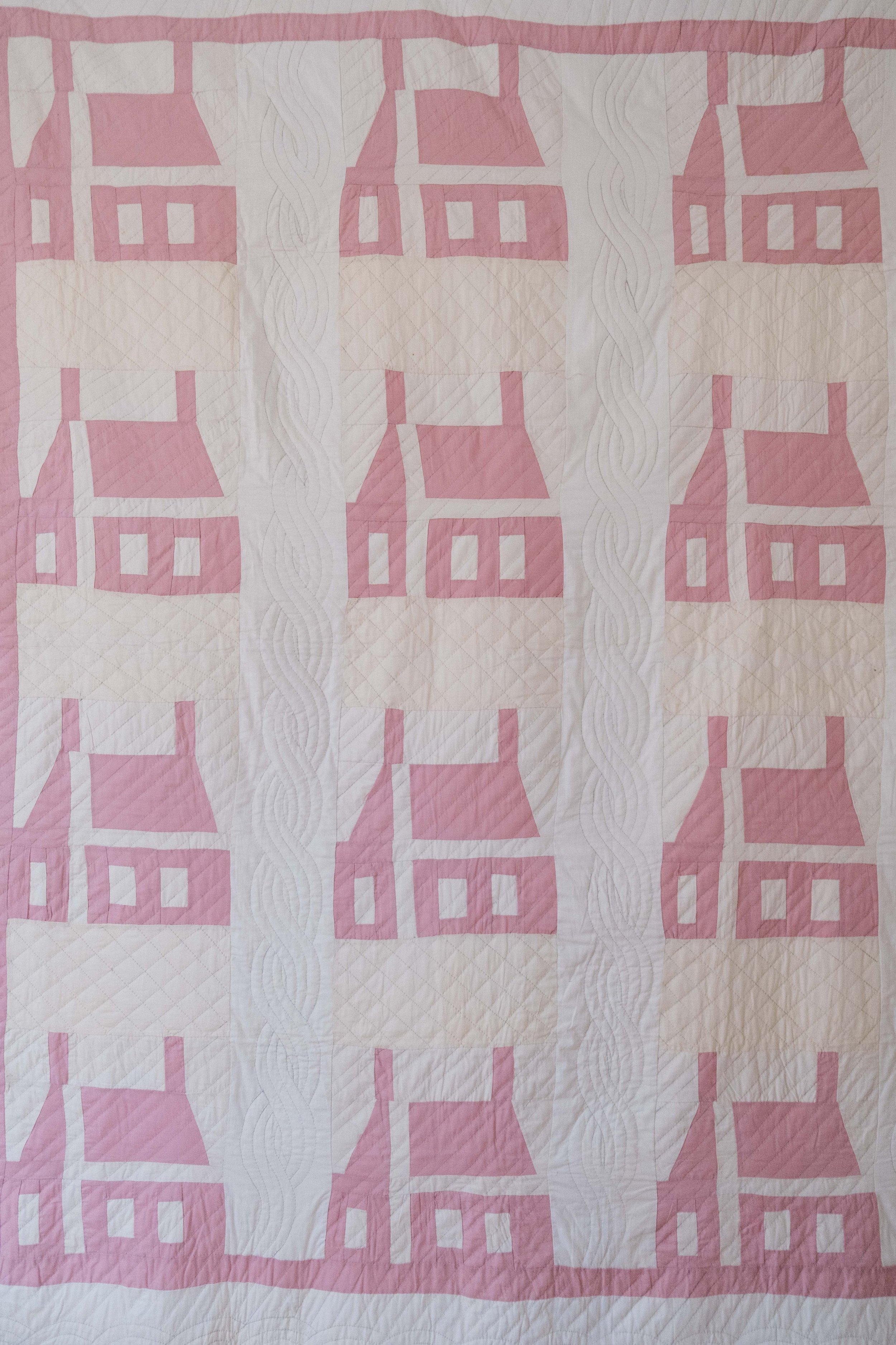 antique-pink-schoolhouse-quilt-folkling-5.jpg