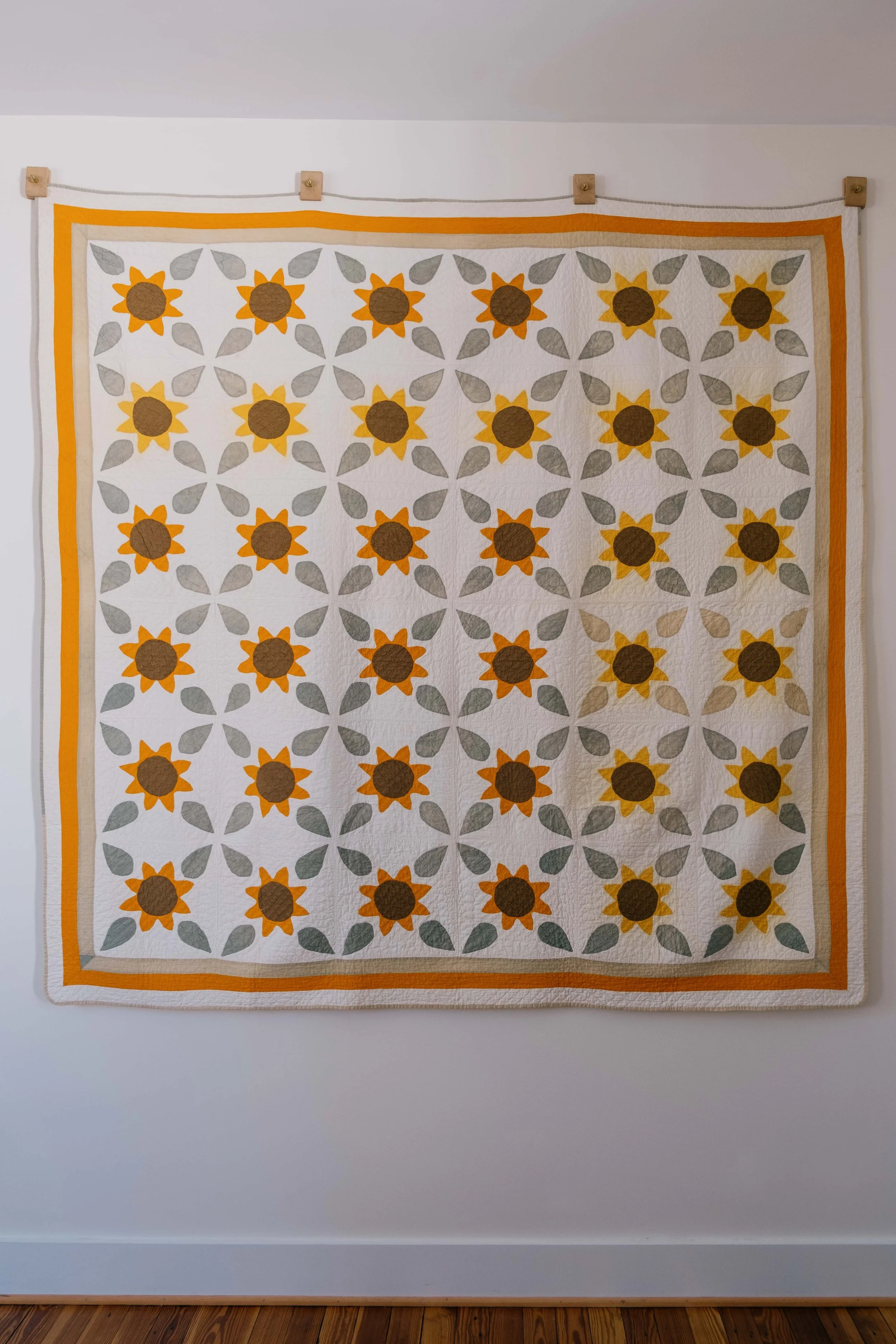 1890s Sunflower Appliqué Quilt