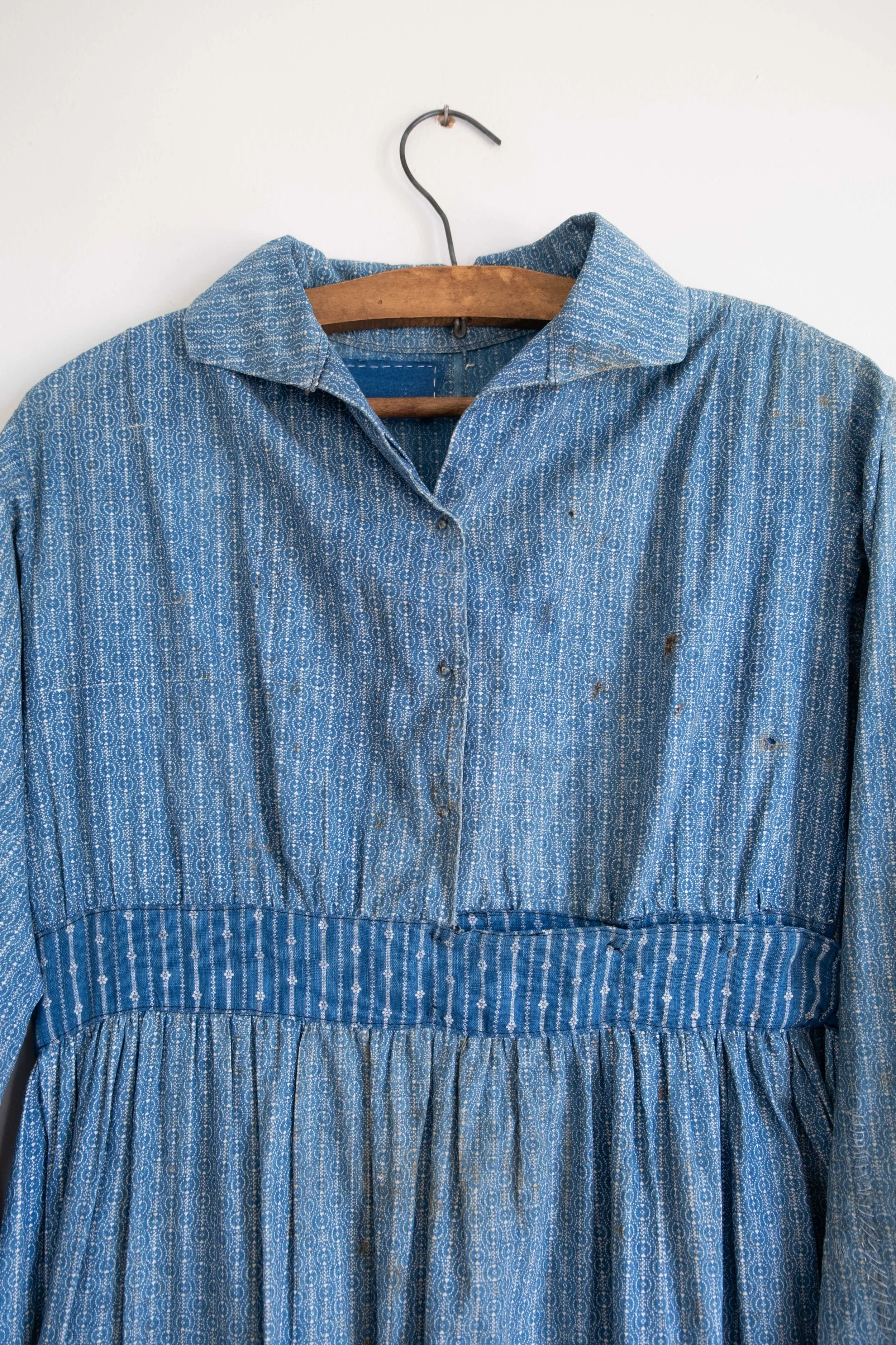 folkling-vintage-clothing-august-95.jpg