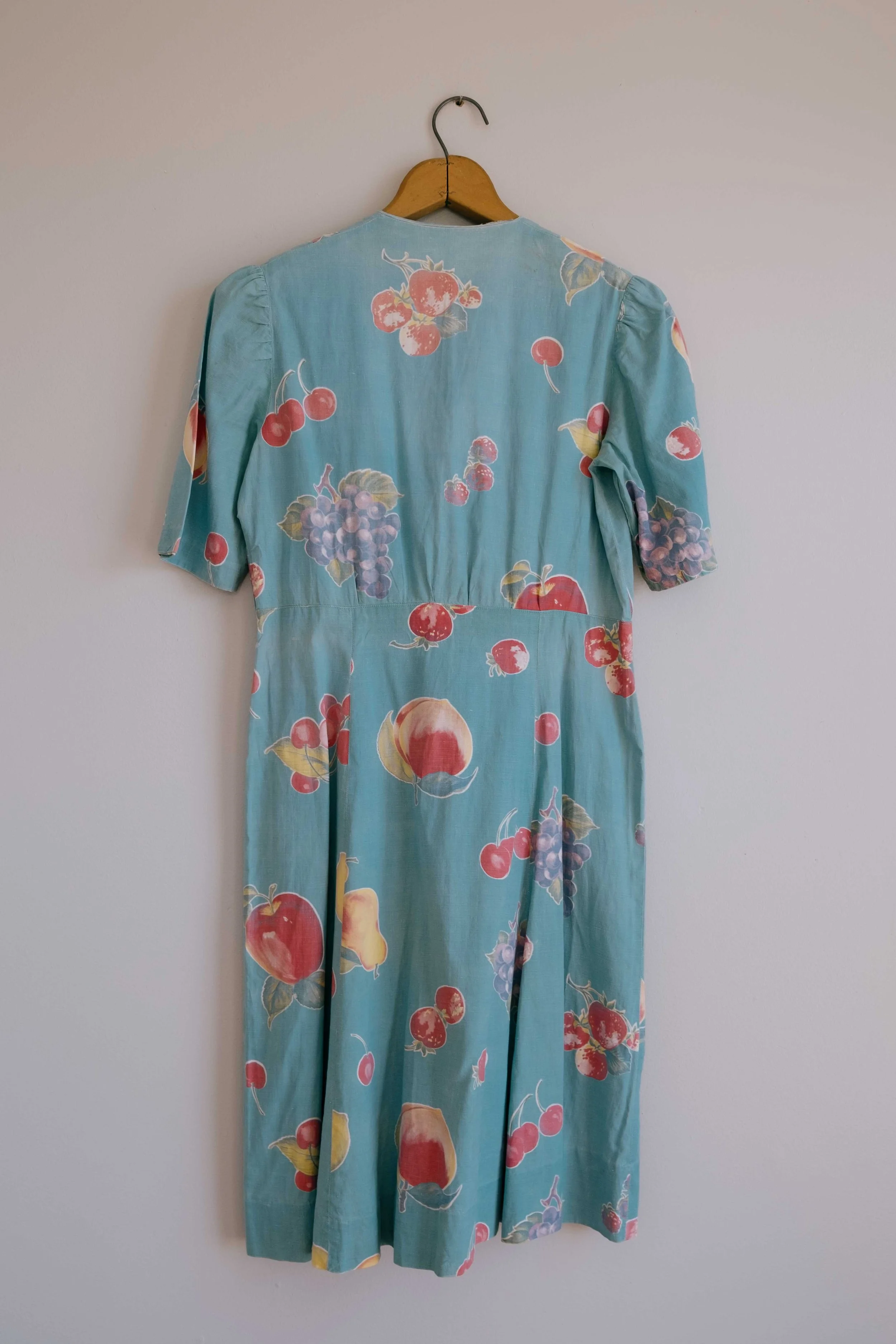folkling-april-clothes-27.jpg