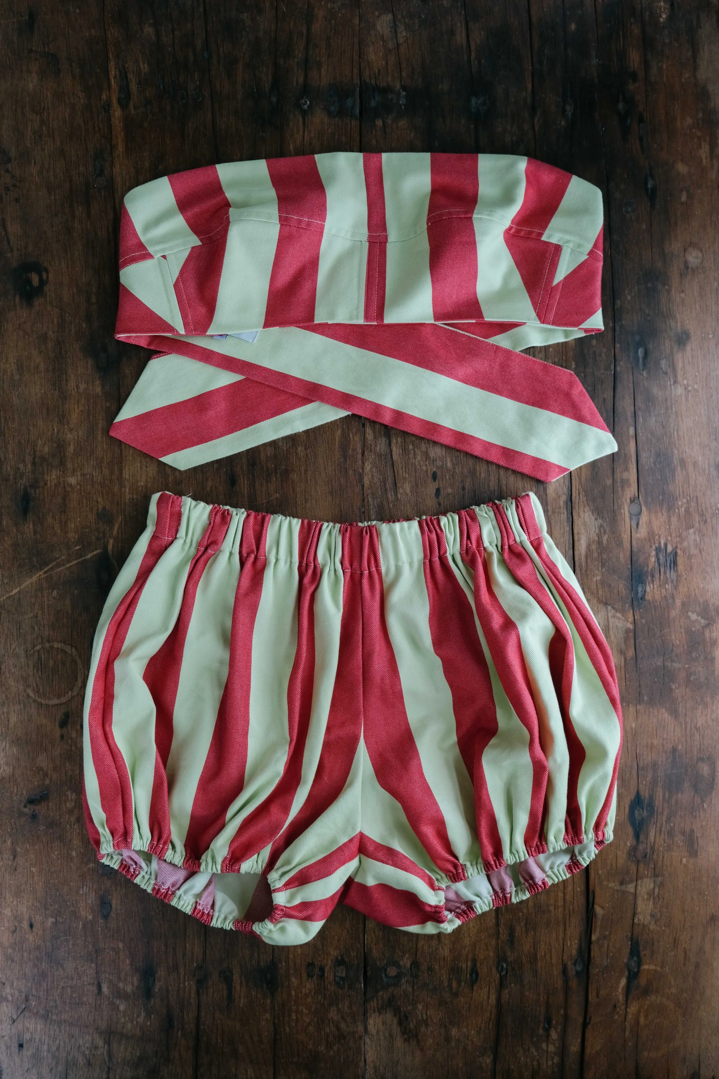 folkling-april-clothes-3.jpg