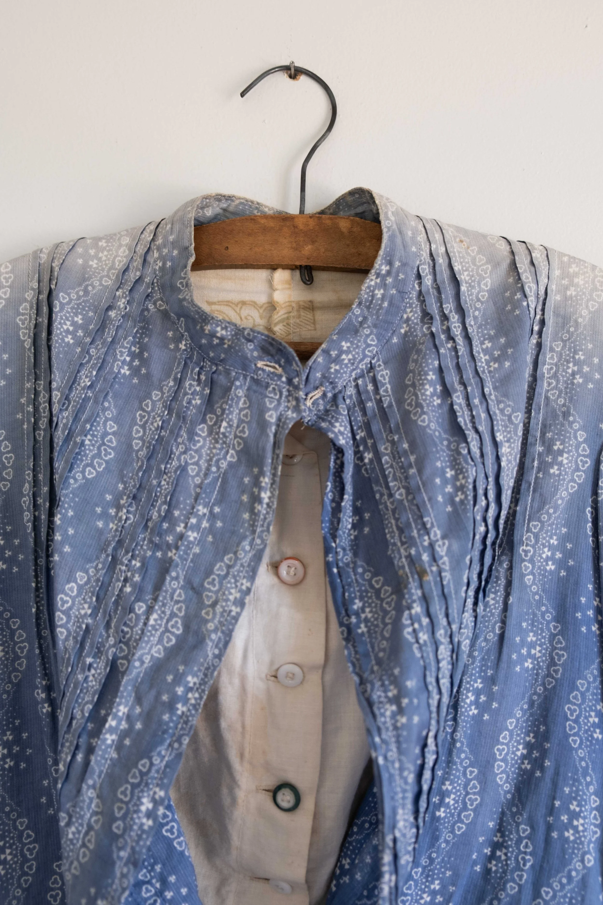 folkling-vintage-clothing-august-84.jpg