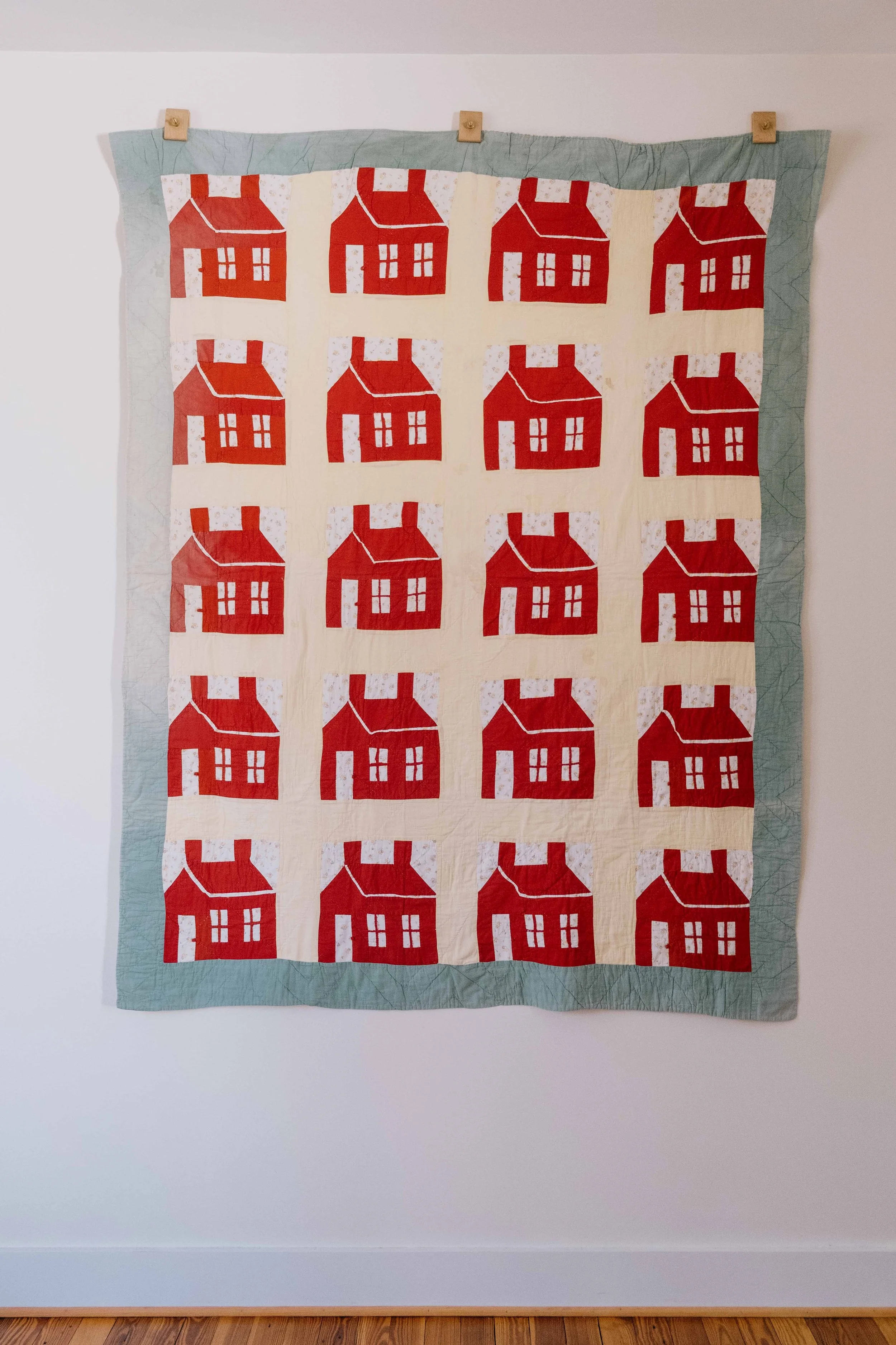 schoolhouse-quilt-folkling.jpg