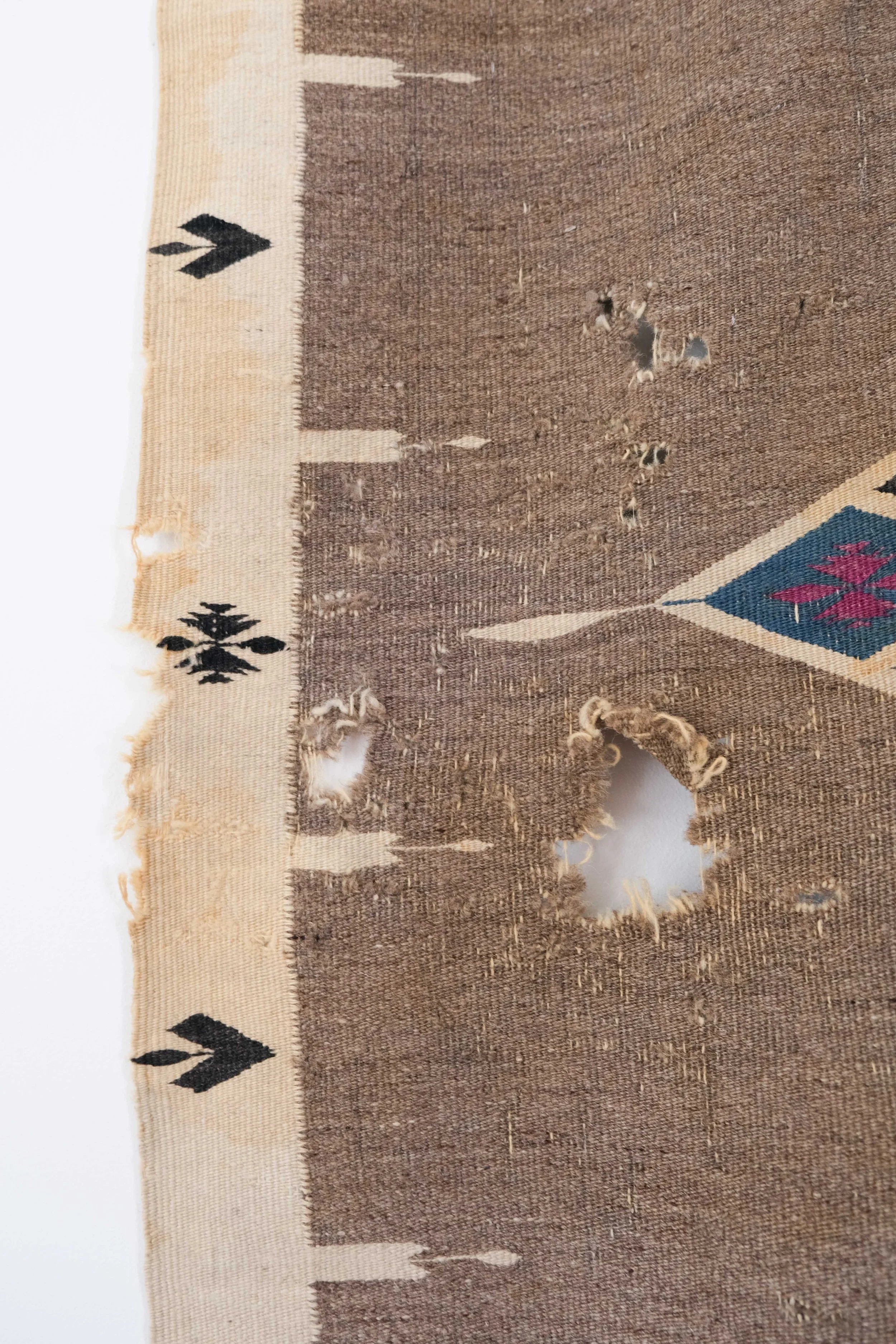 folkling-navajo-rugs-5.jpg