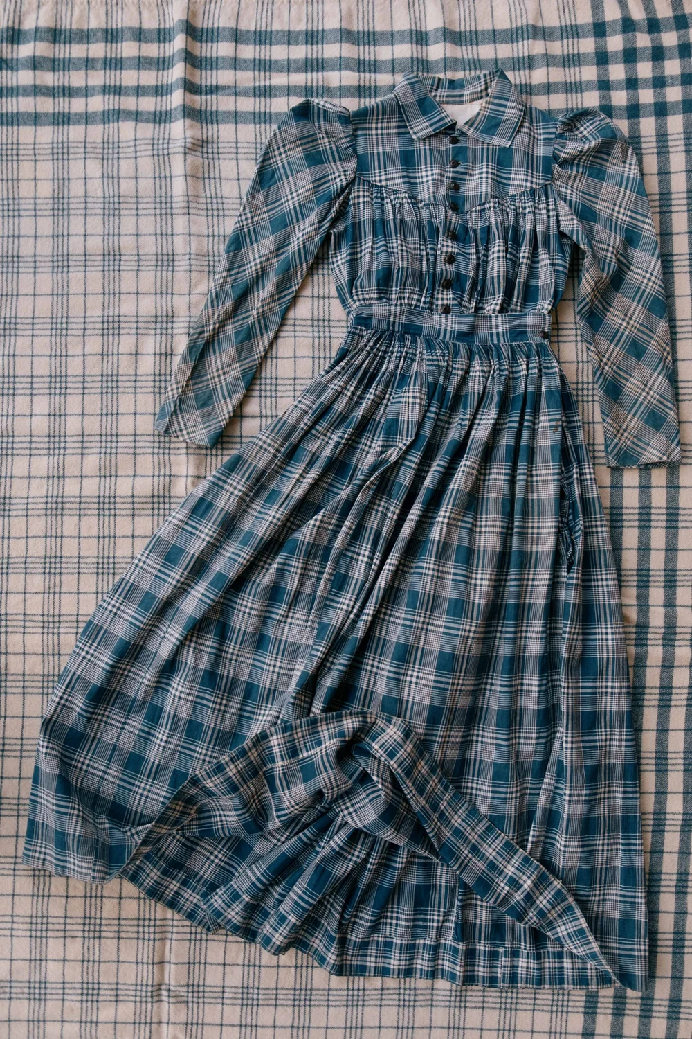 blue plaid dress vintage Zapaka Women Vintage Dress Blue Plaid V Neck 1950s Dress with Short Sleeves, Blue Plaids / 2XL