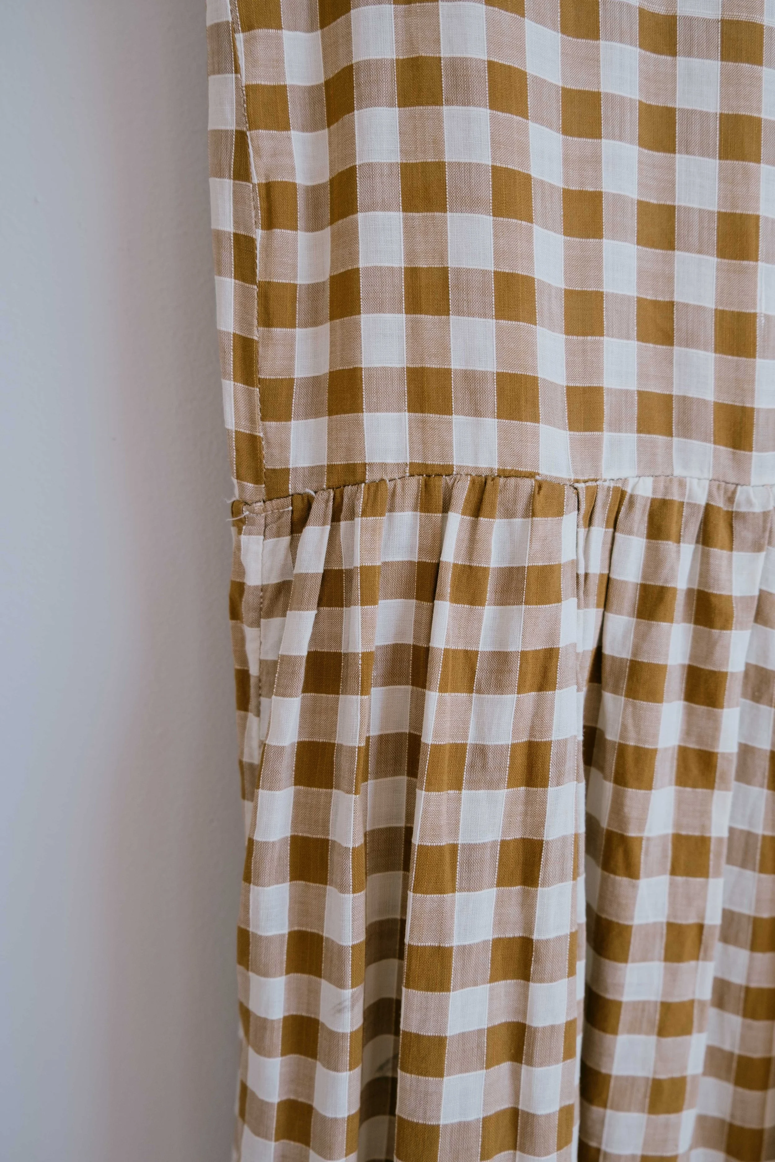 folkling-april-clothes-48.jpg