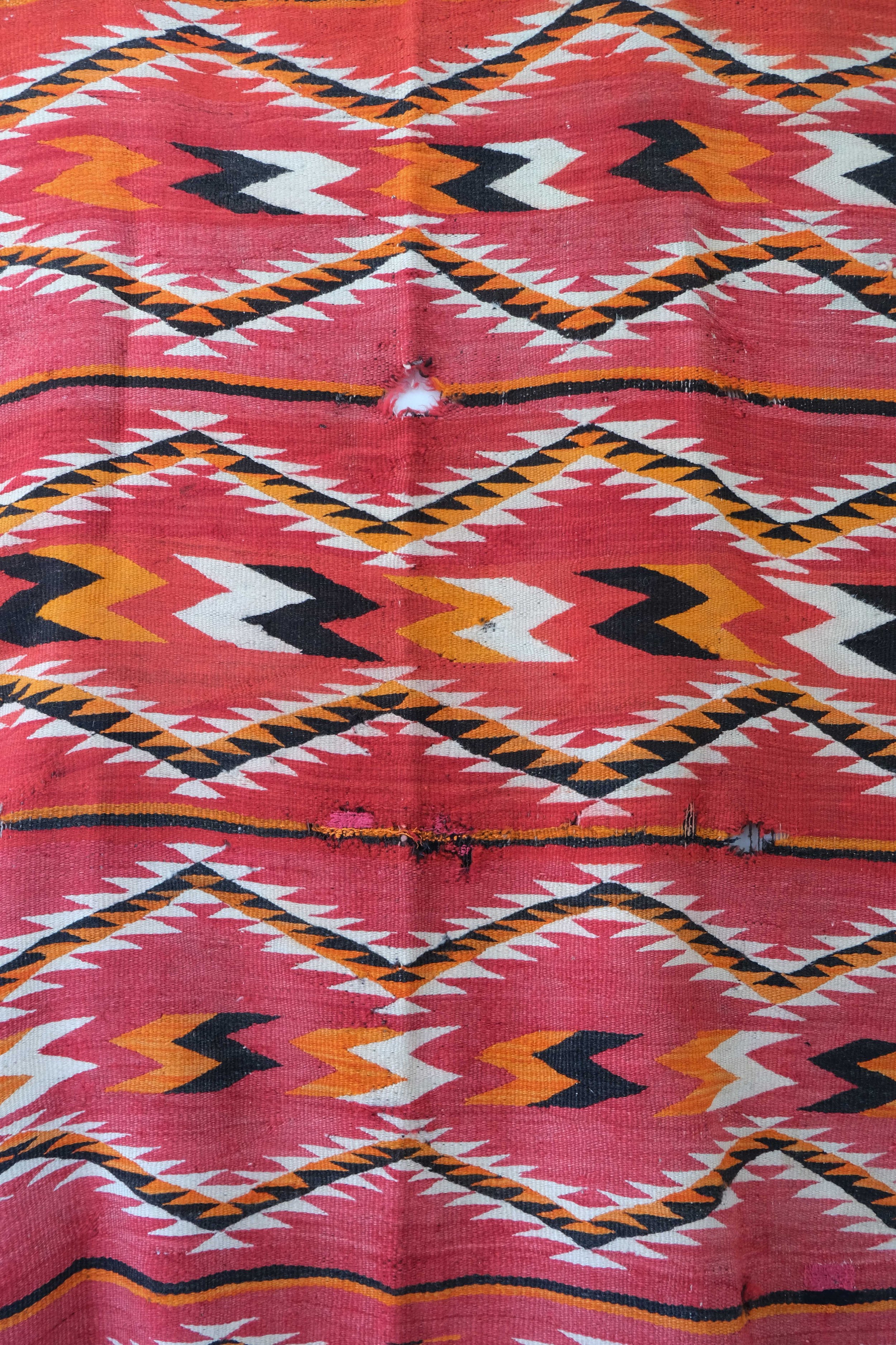 folkling-navajo-rugs-11.jpg