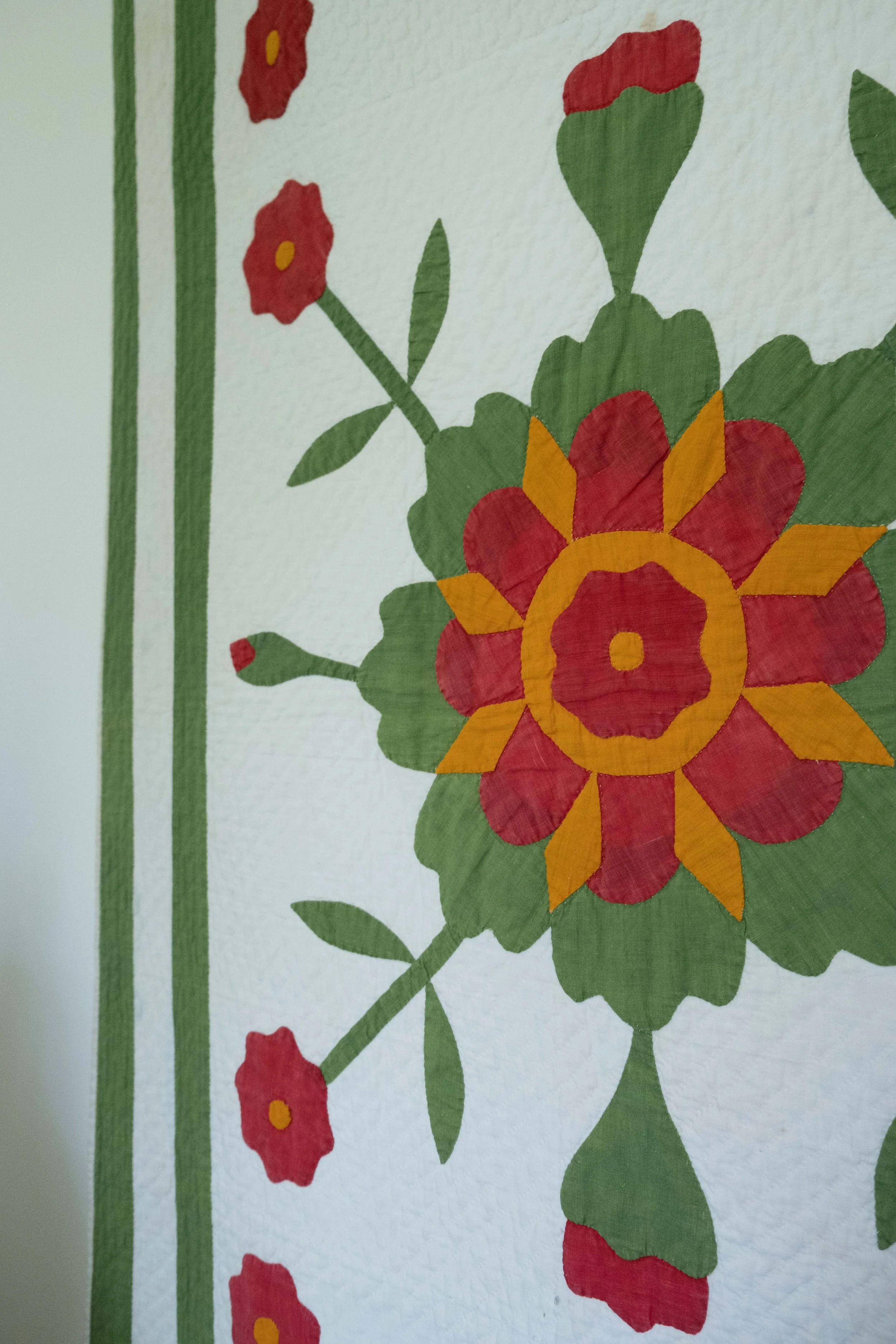 folkling-whig-rose-applique-quilt-3.jpg