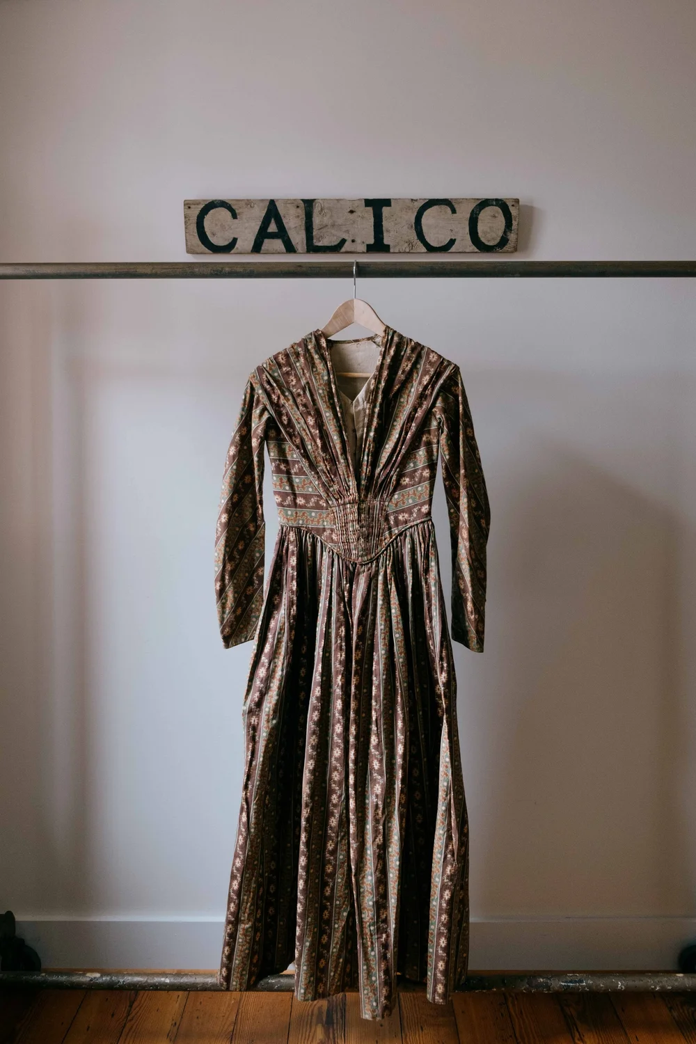 1840s Walnut Calico Dress F O L K L I N G 1840s Walnut Calico Dress F O L K L I N G