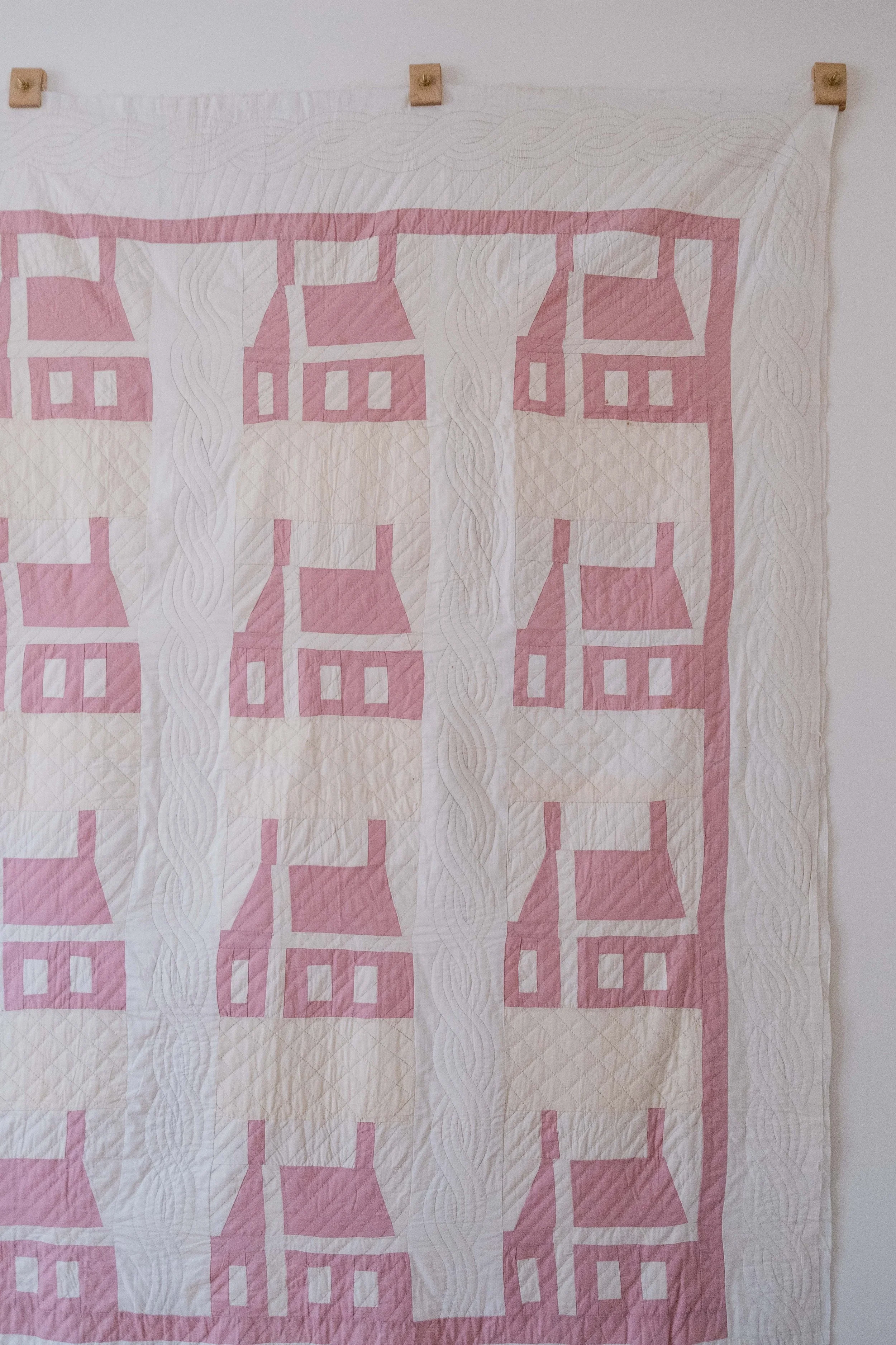 antique-pink-schoolhouse-quilt-folkling-3.jpg