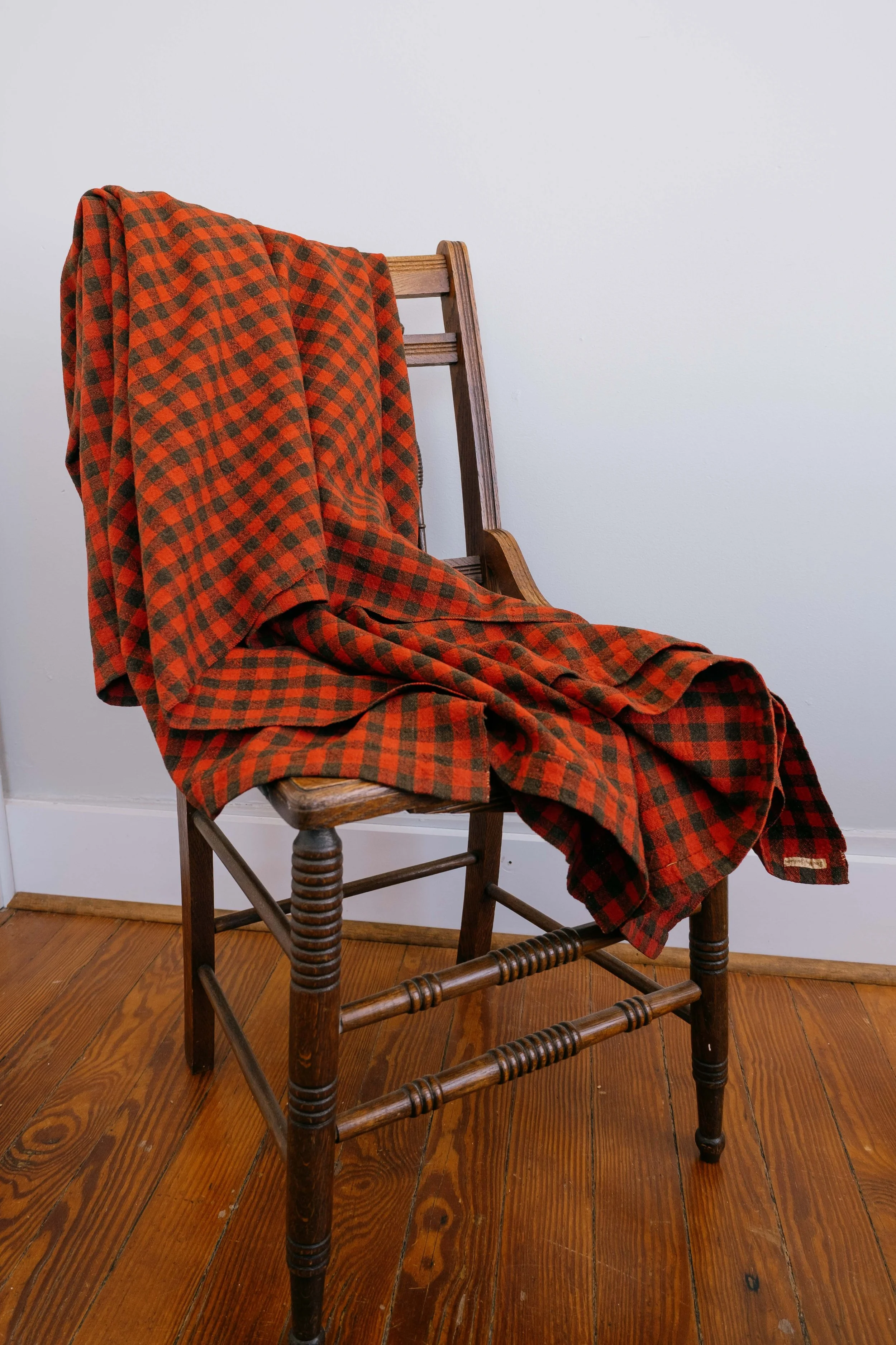 Walnut & Cherry Check Early Wool Blanket