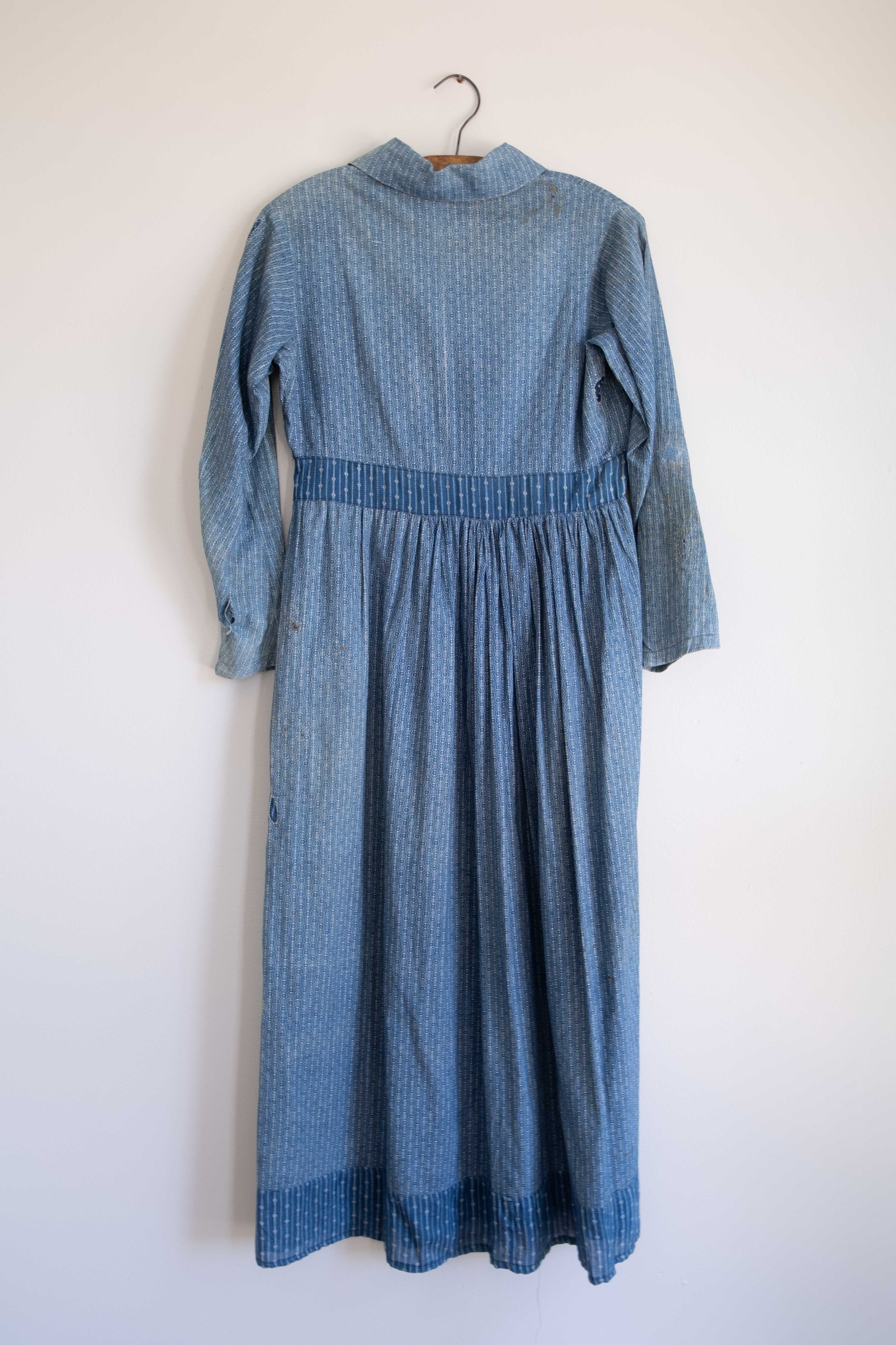 folkling-vintage-clothing-august-99.jpg