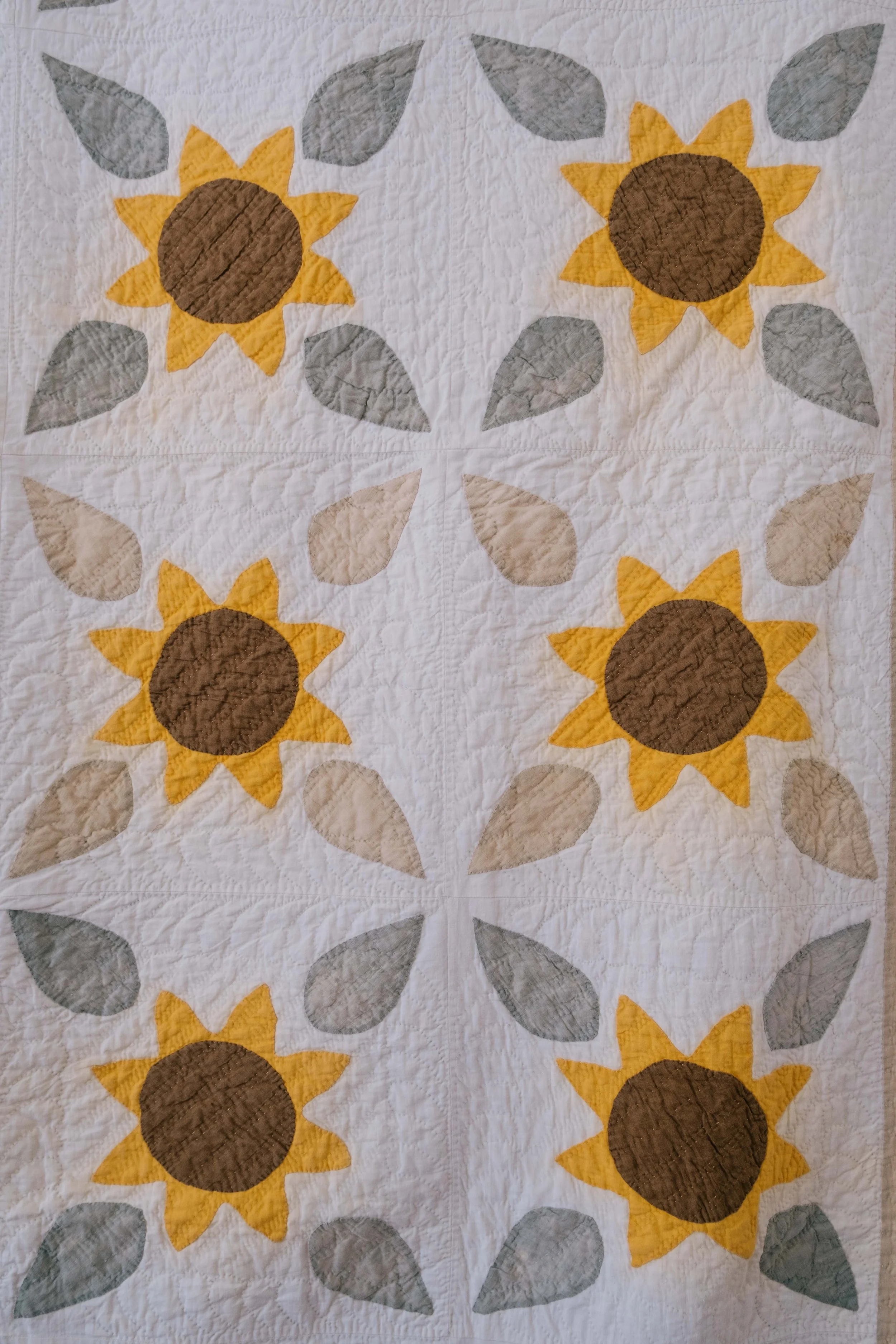 folkling-sunflower-quilt-11.jpg