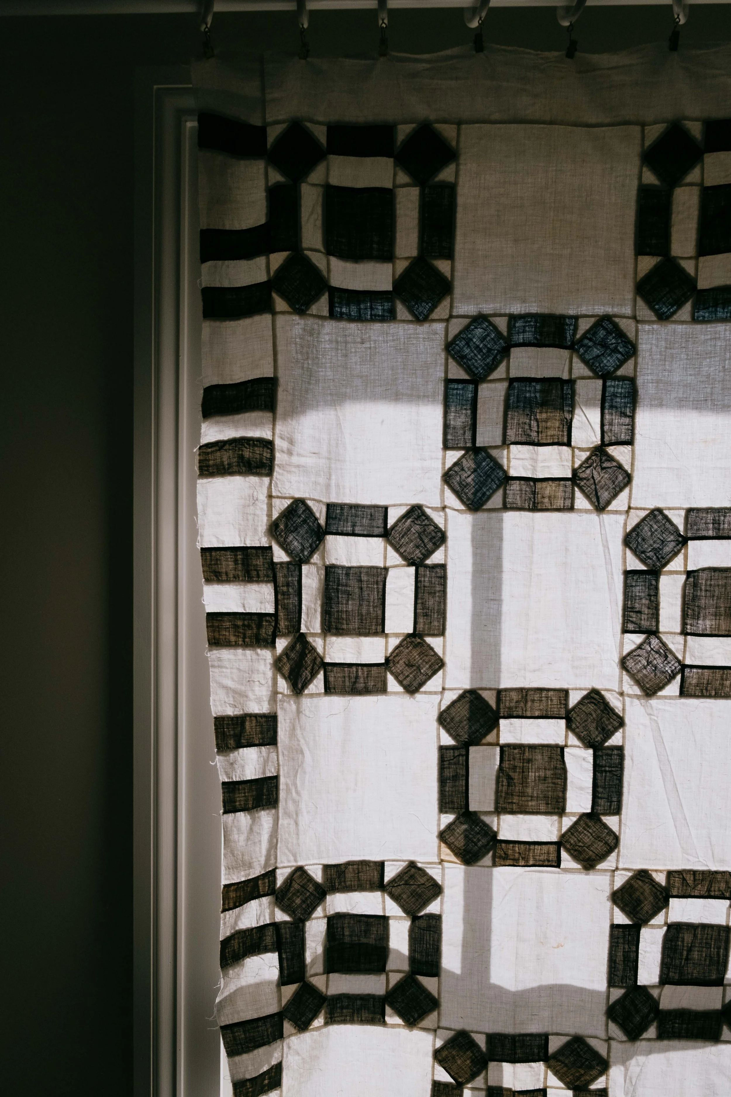 folkling-quilt-top-curtain.jpg