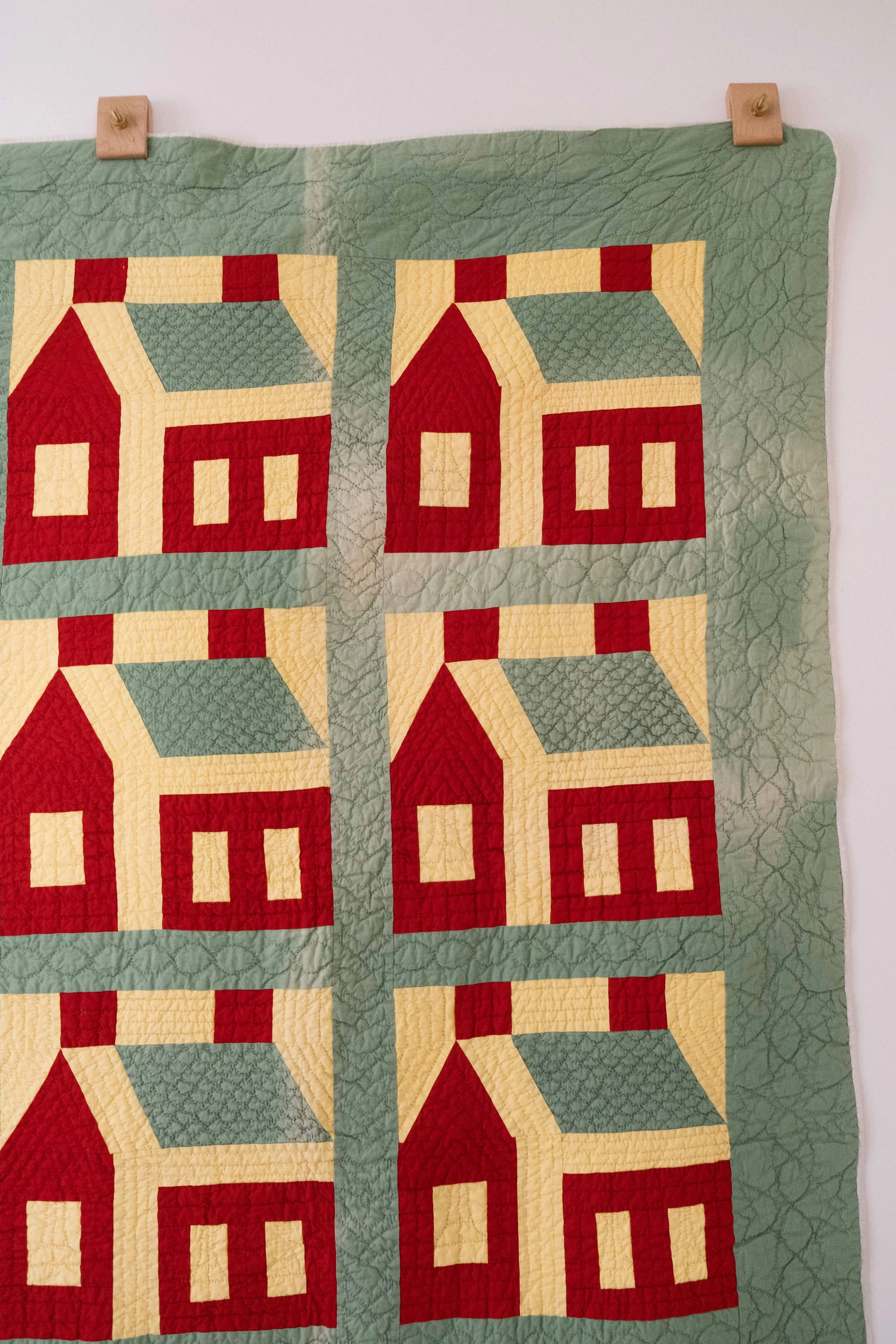 folkling-schoolhouse-quilt-7.jpg
