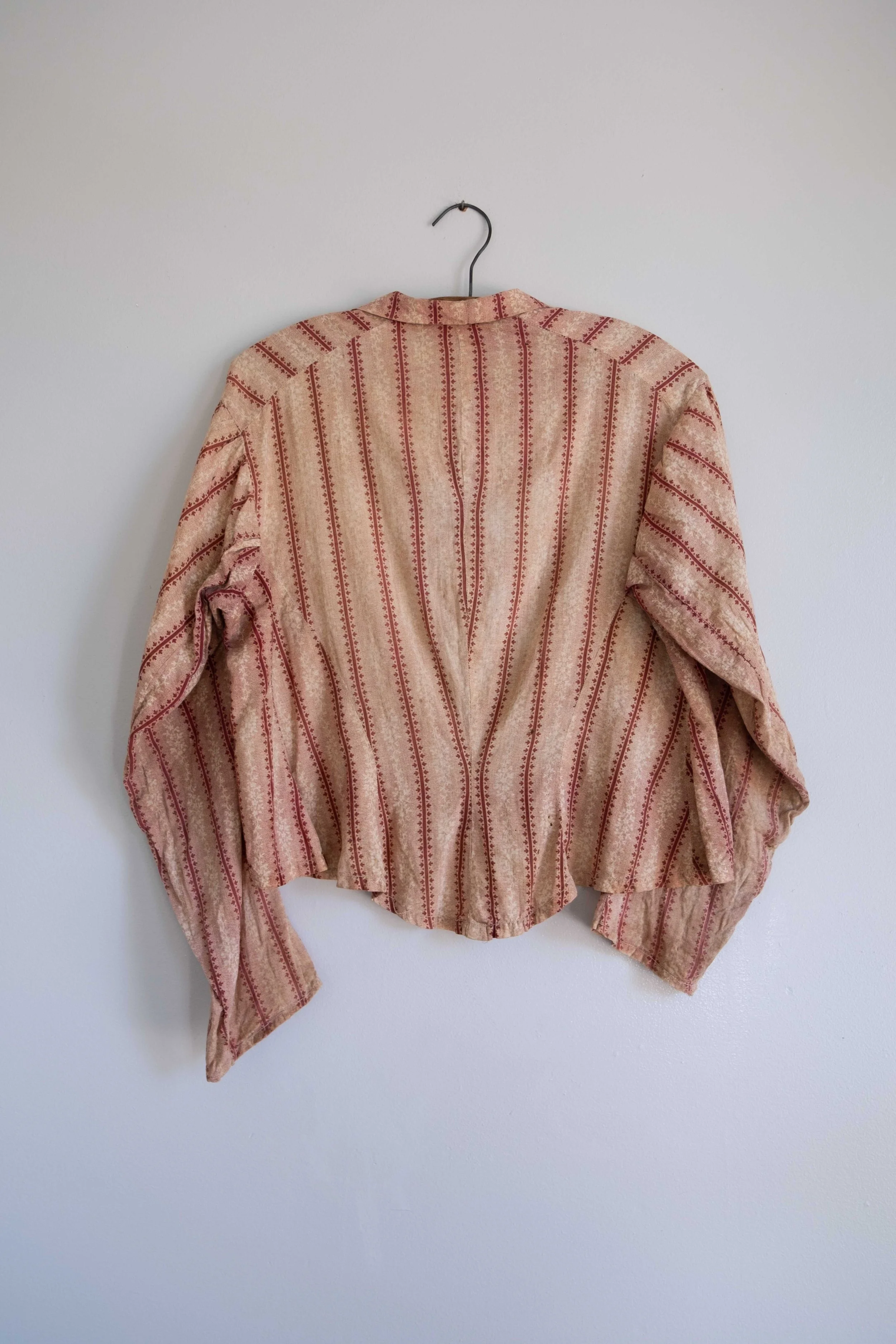 folkling-vintage-clothing-august-93.jpg