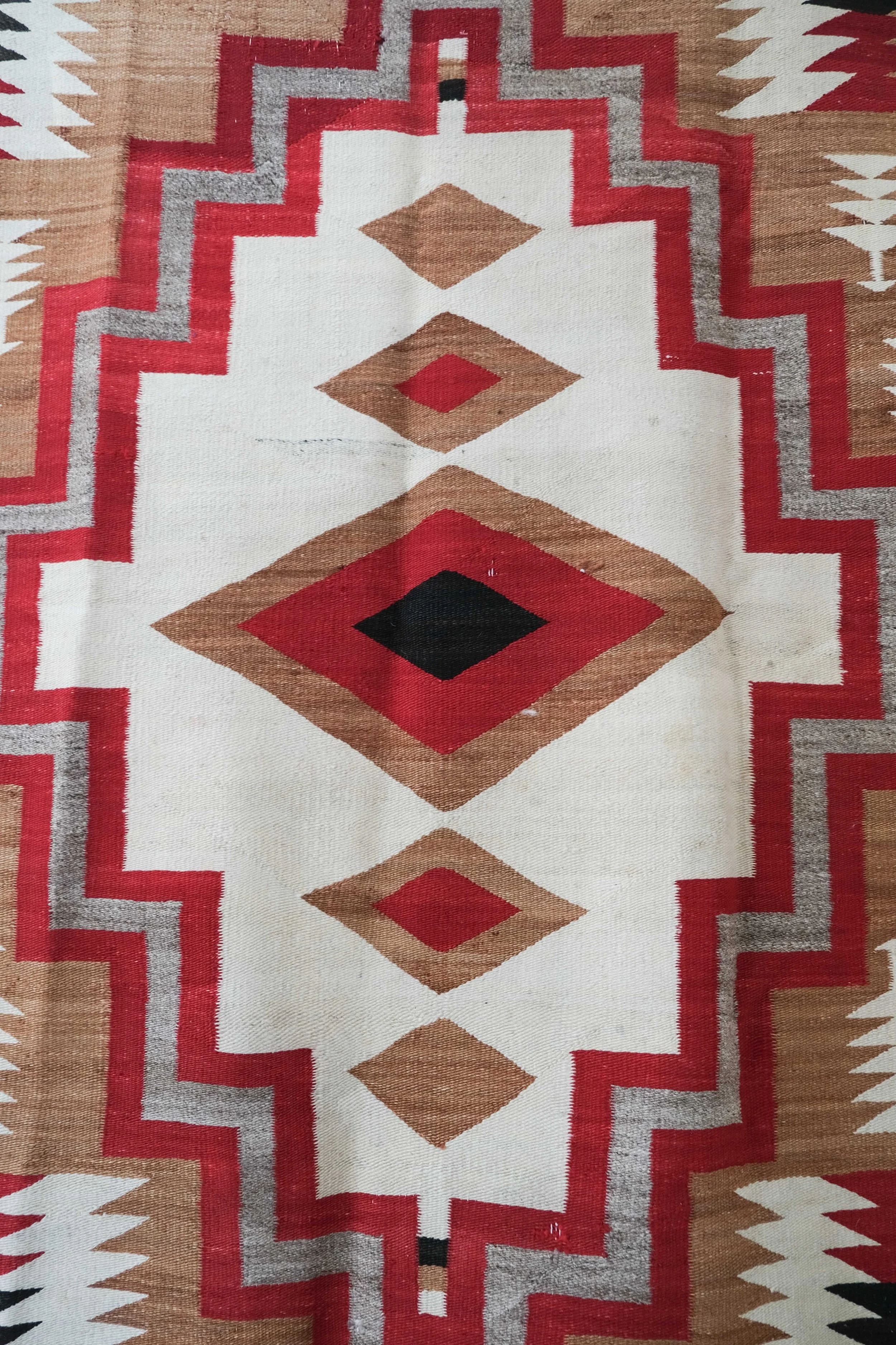 folkling-navajo-rugs-25.jpg