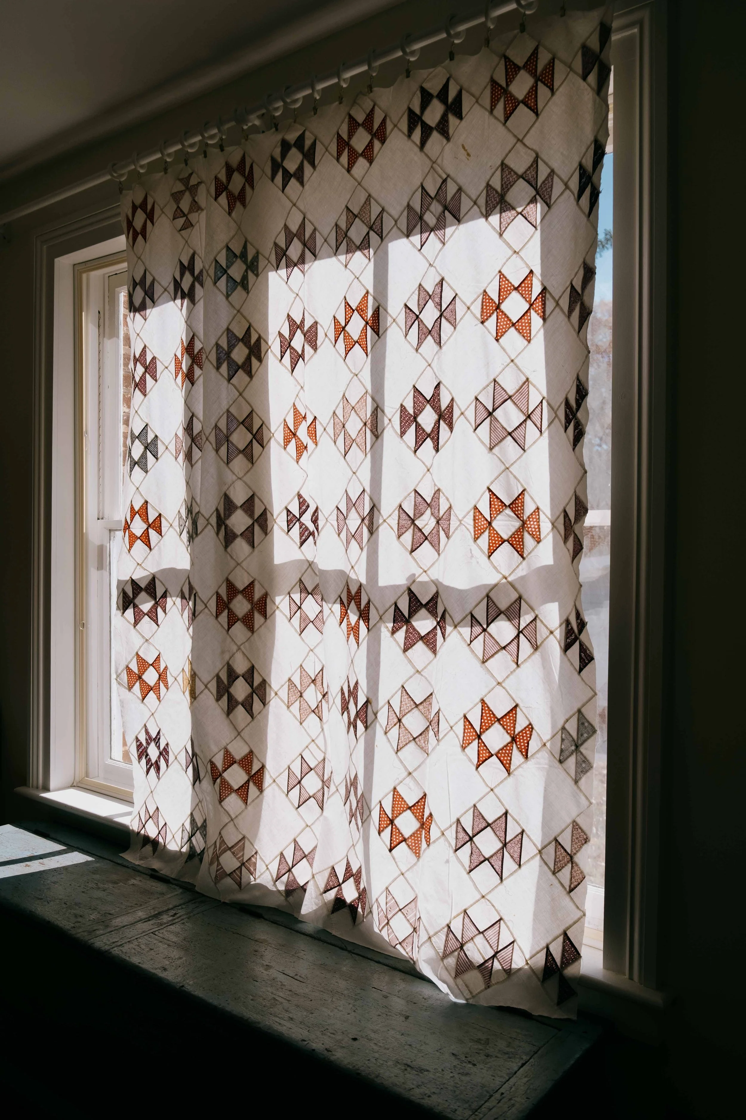 folkling-november-quilt-tops-as-curtains-24.jpg