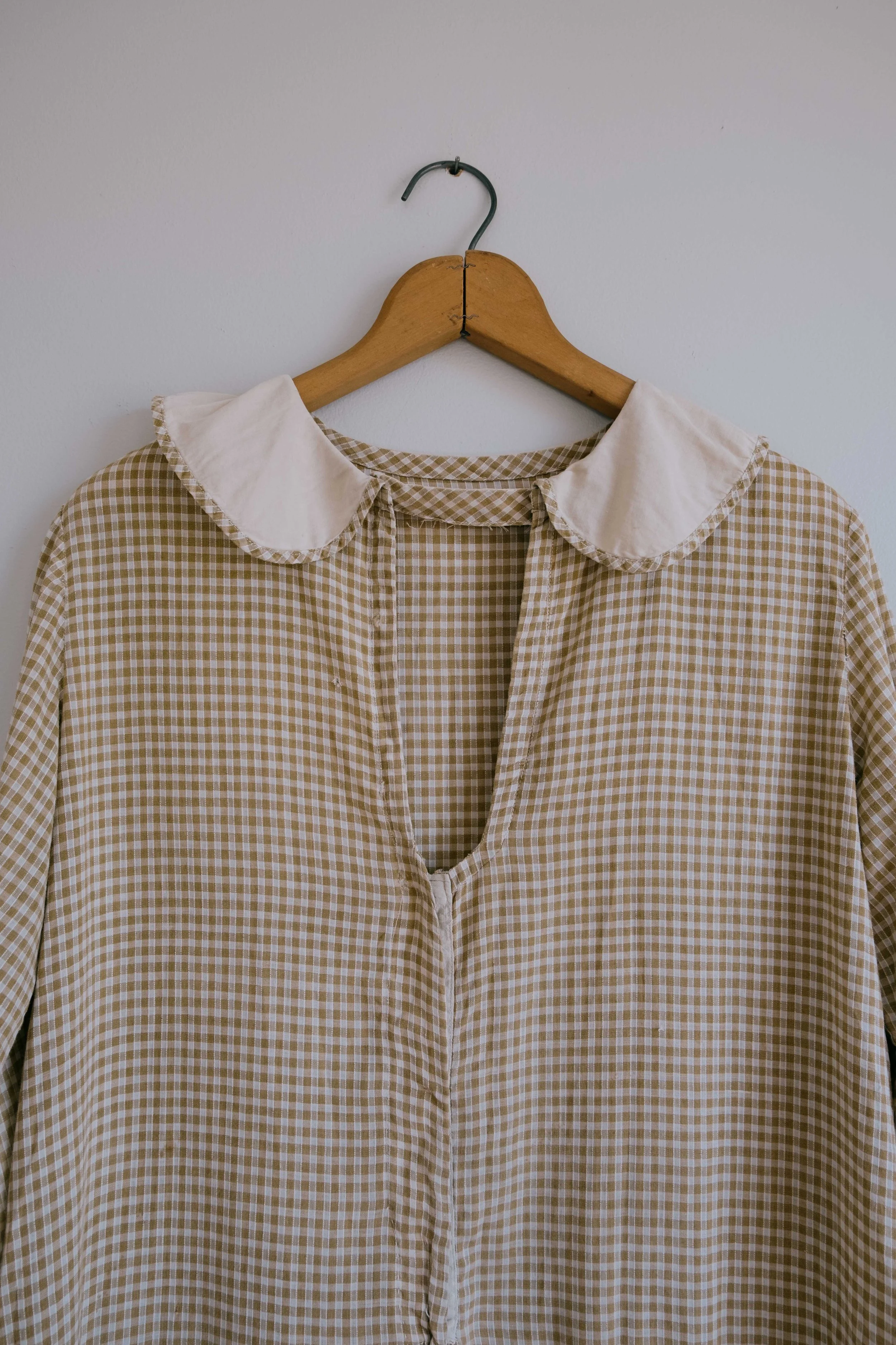 folkling-april-clothes-35.jpg