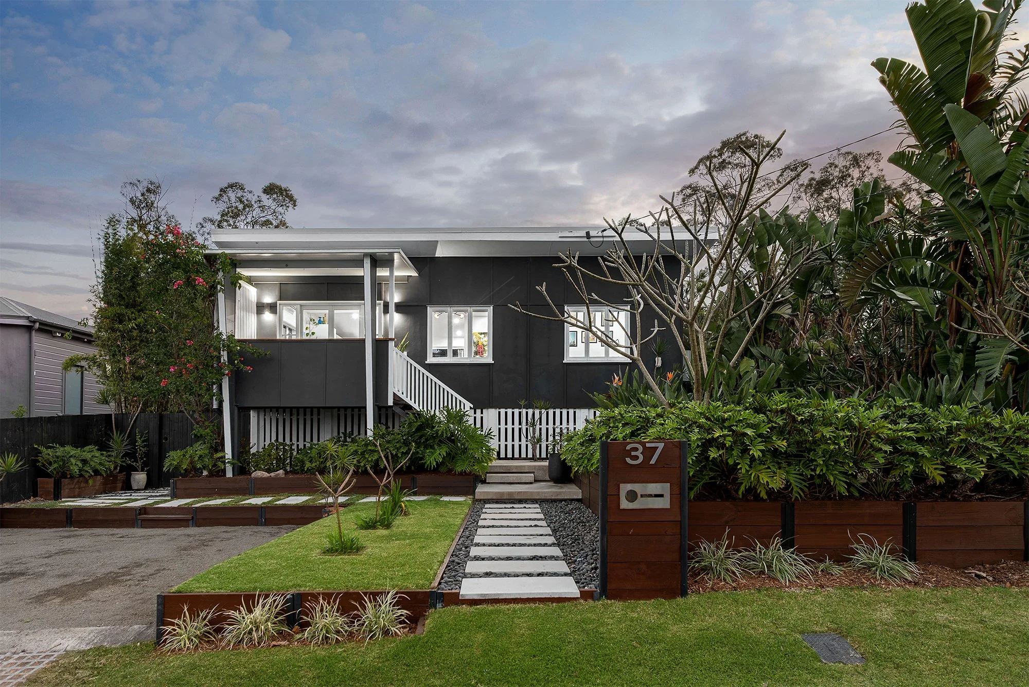 37 David Road, Holland Park