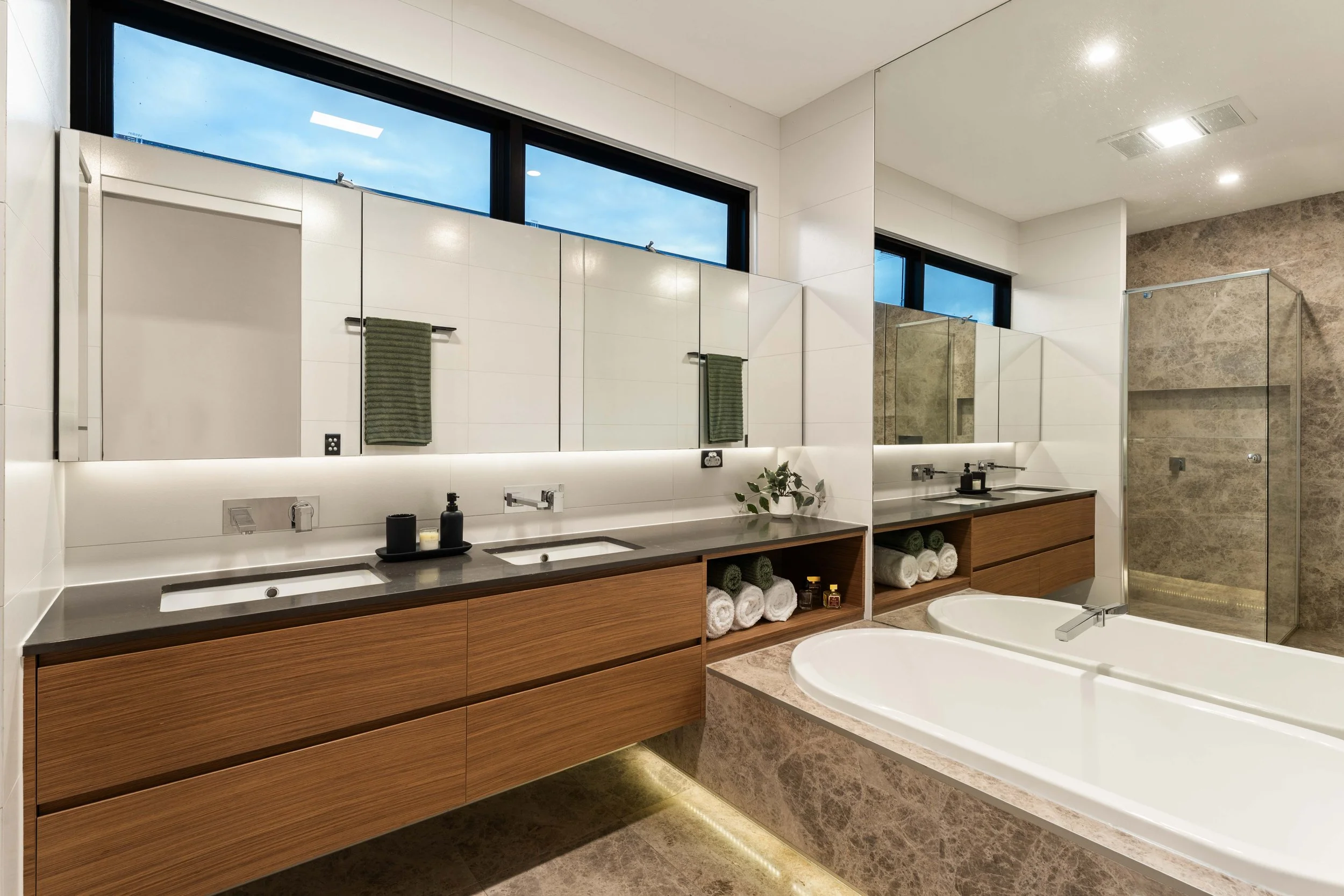 Road, Camp Hill [Internet]06.jpg