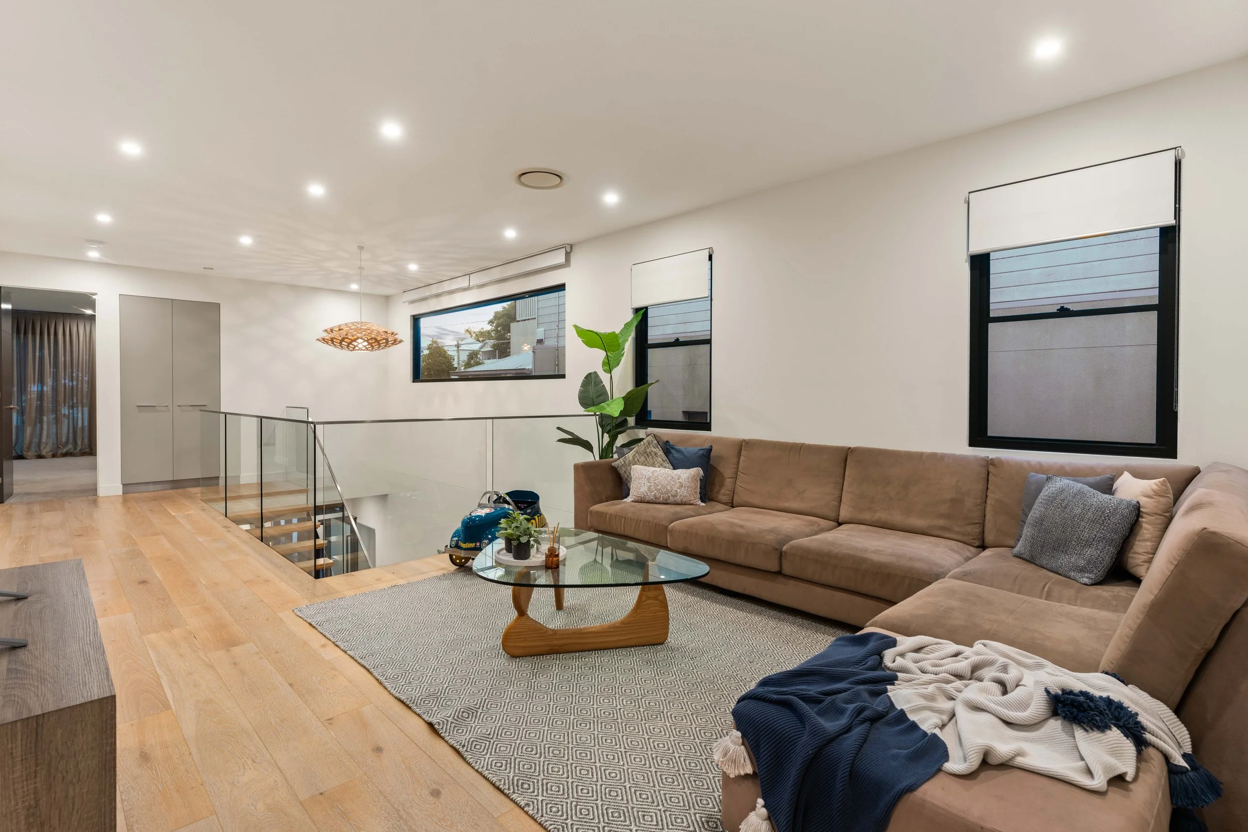 Road, Camp Hill [Internet]10.jpg