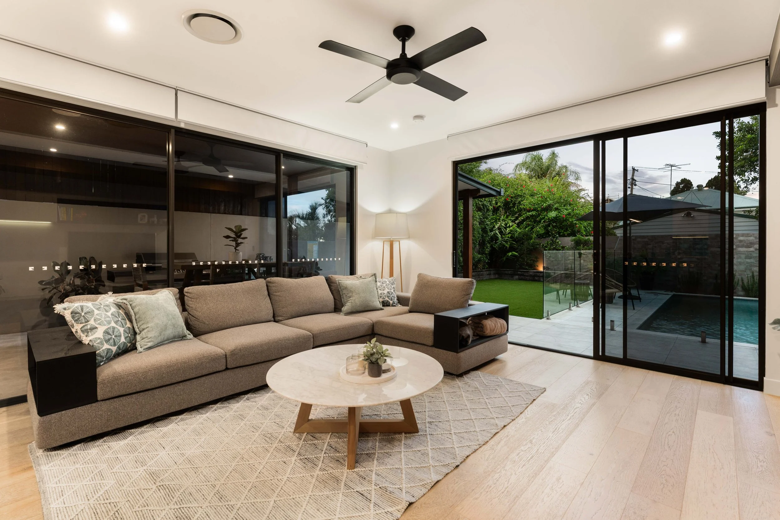 Road, Camp Hill [Internet]13.jpg