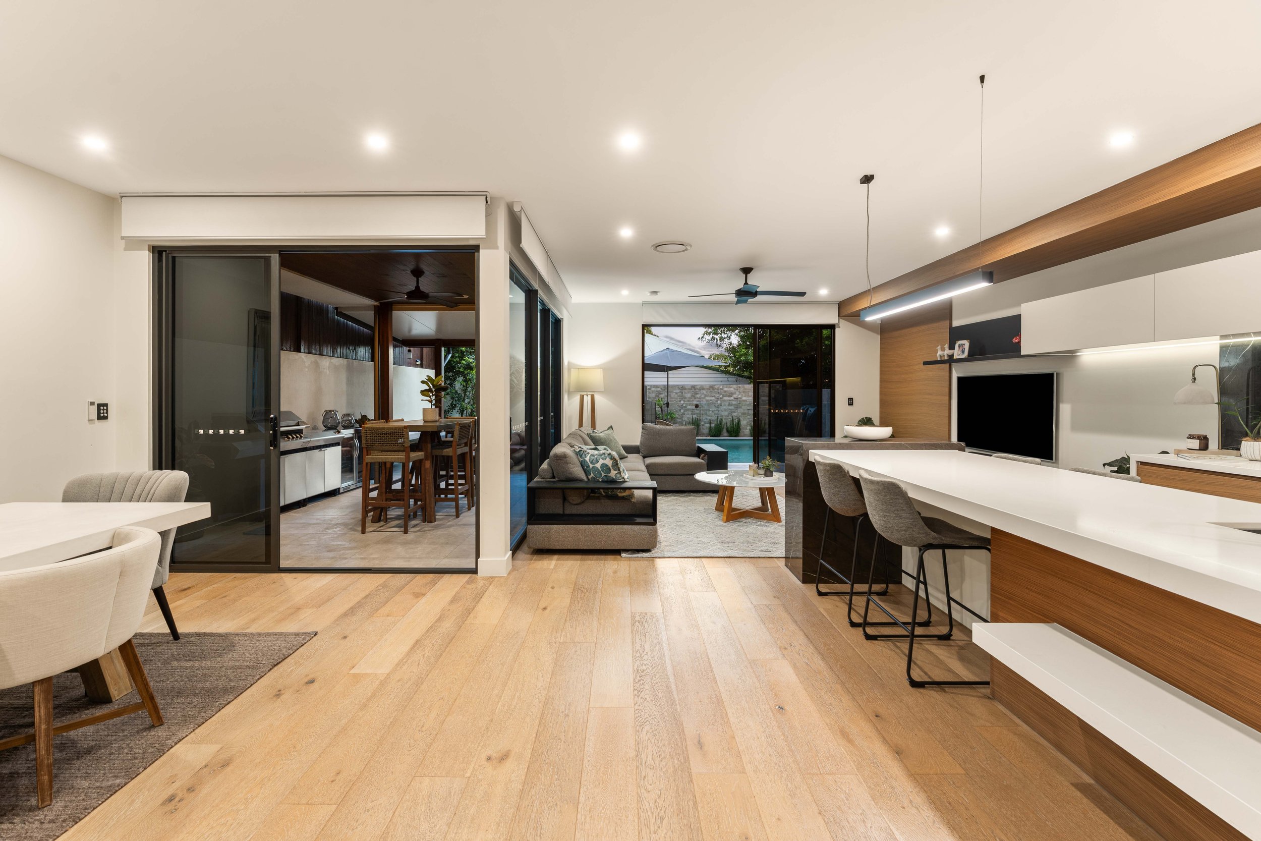 Road, Camp Hill [Internet]14.jpg