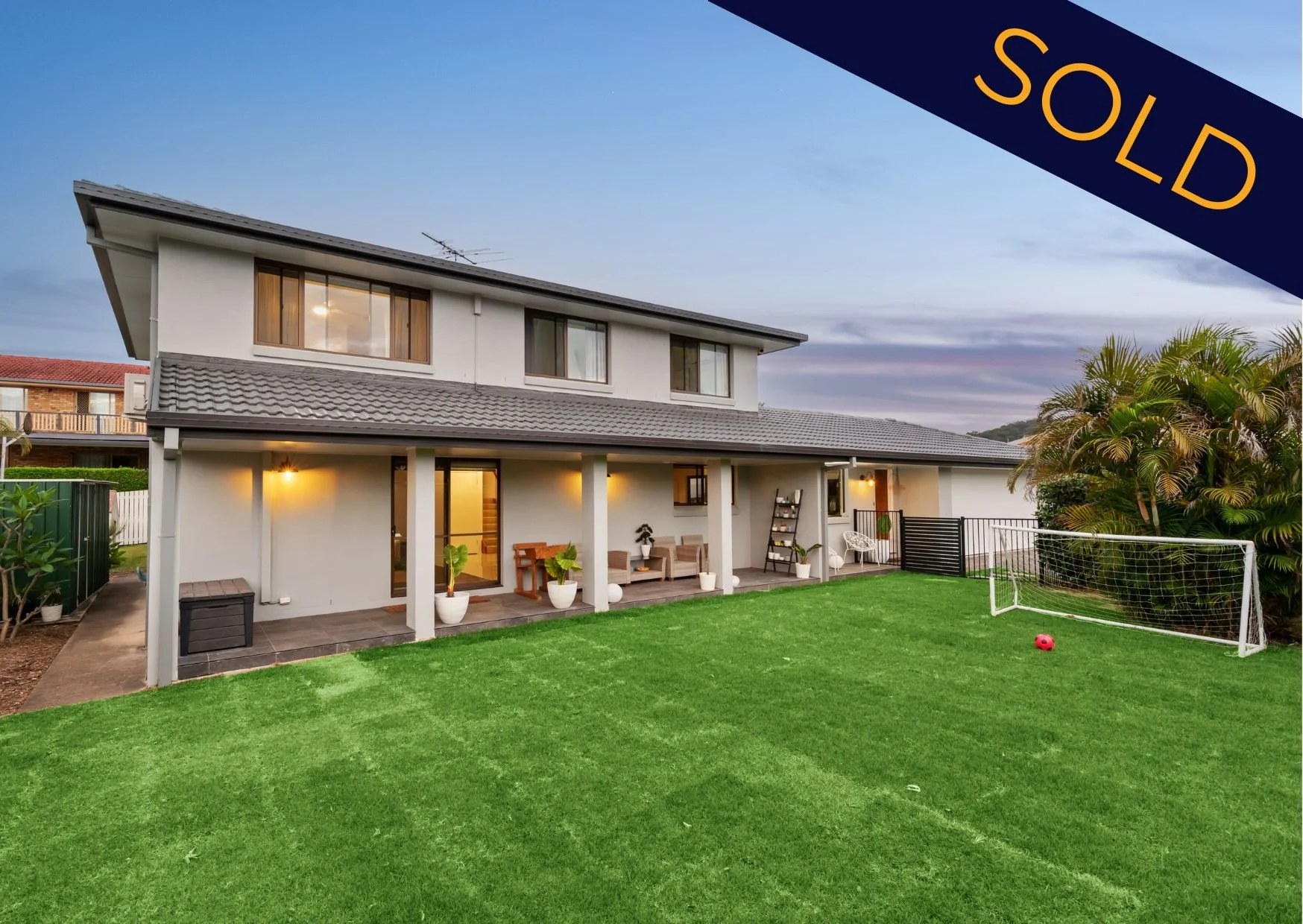 SOLD - 6 Nunney Pl, Carindale.jpg