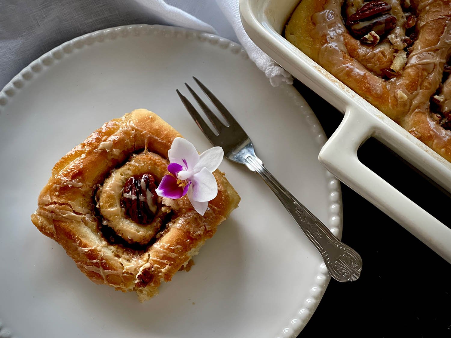 coffee-and-pecan-cinnamon-rolls.jpg