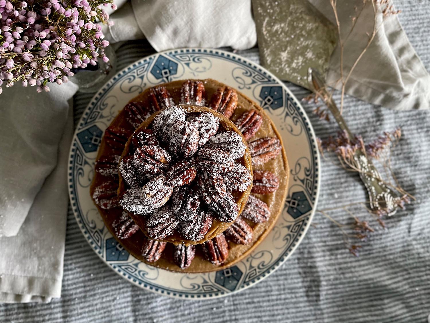 coffee-and-pecan-layered-cake.jpg