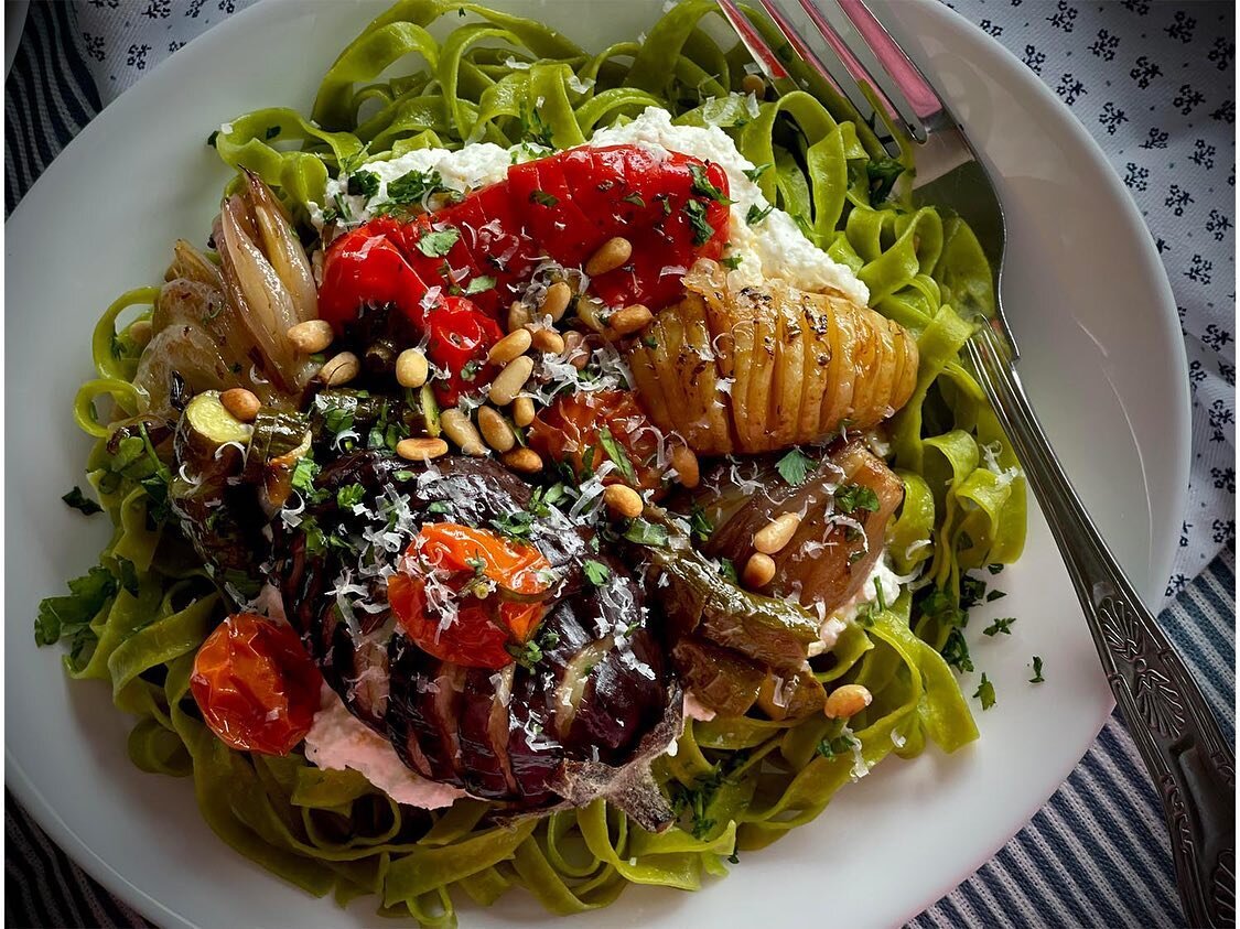 Hasselback Spring Vegetables 
With Ricotta &amp; Spinach Tagliatelle

A beautiful way to use fresh spring vegetables to form a complete, nutritious, easy and delicious meal. 

Please visit our website for the full recipe.
.
.
.
#springvegetables #has